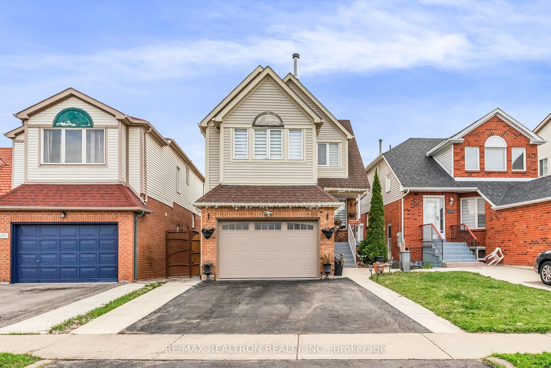 89 Beaconsfield Avenue, Brampton — Detached for lease, photo 1