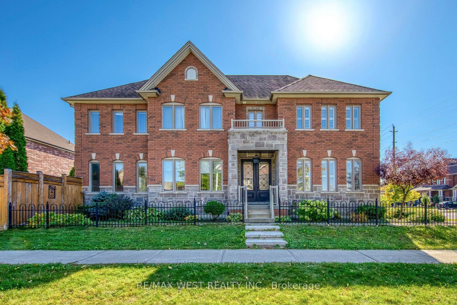 213 Eight Avenue, New Tecumseth — Detached for sale, photo 1