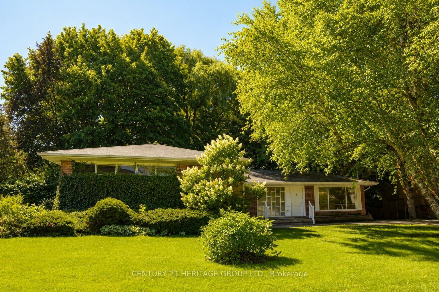 17 Hi Mount Drive Main #Main, Toronto — Detached for lease, photo 1