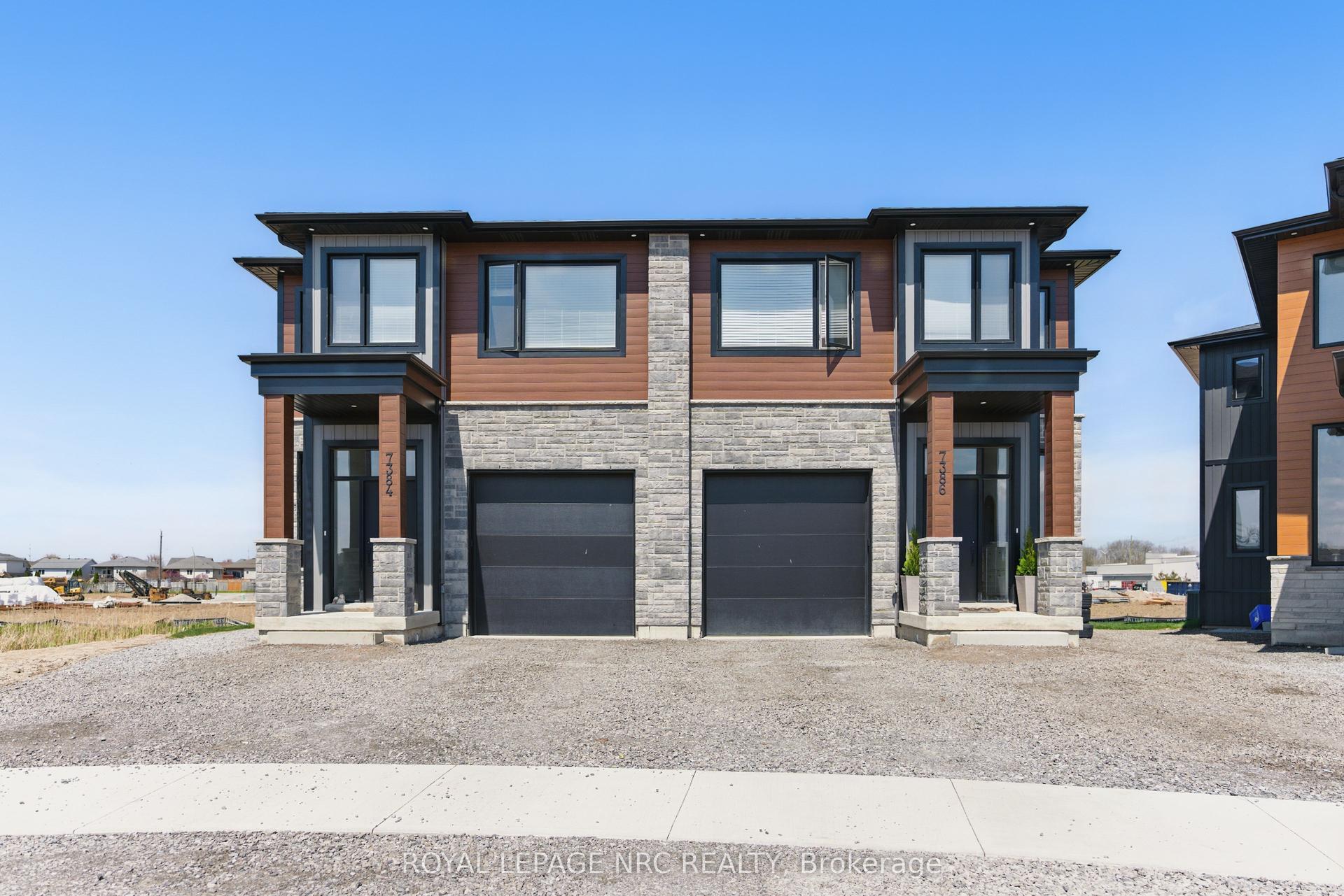 7386 Splendour Drive — photo 1