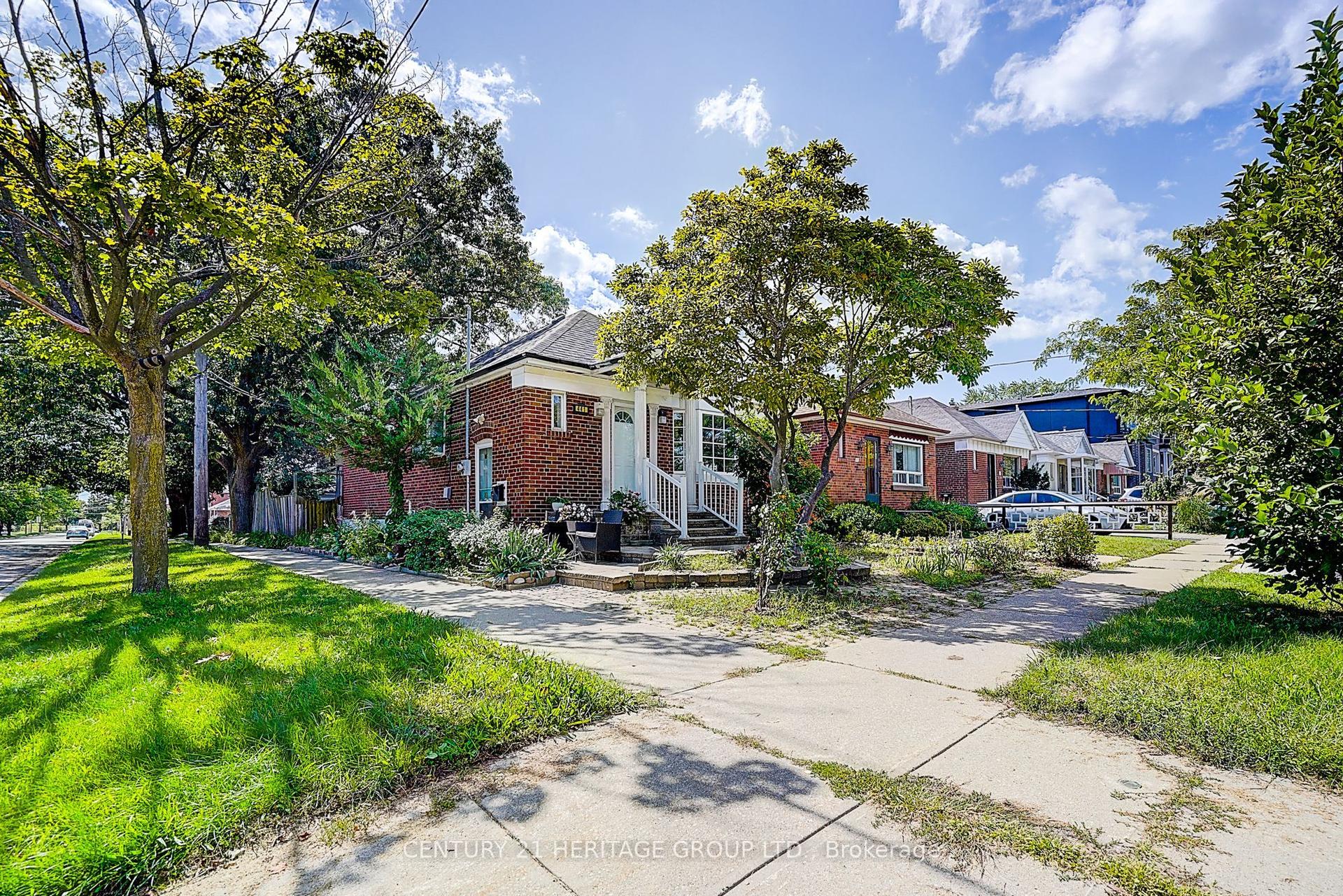 441 Rimilton Avenue Main Floor Only #Main Floor Only, Toronto — Detached for lease, photo 1