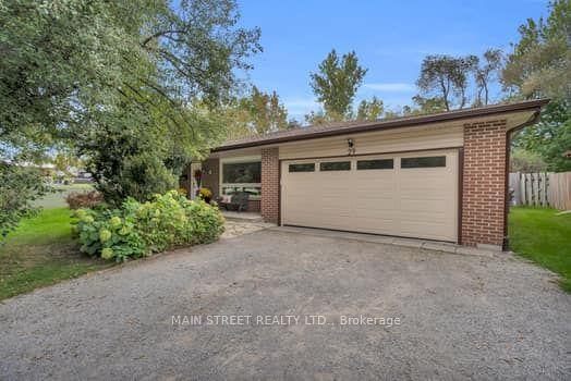 29 Johnston Street, Georgina — Detached for sale, photo 1