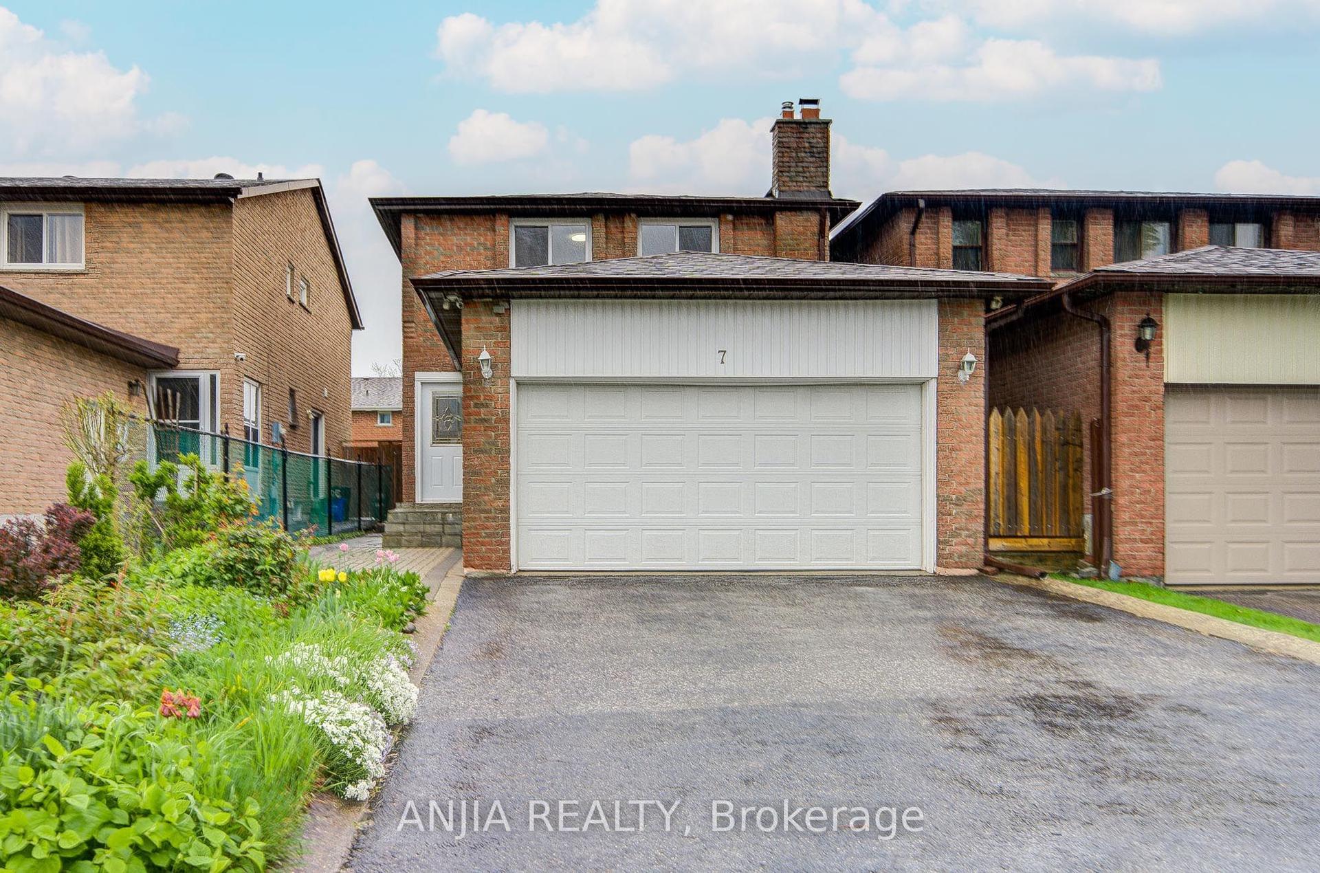 7 Downside Road — photo 1