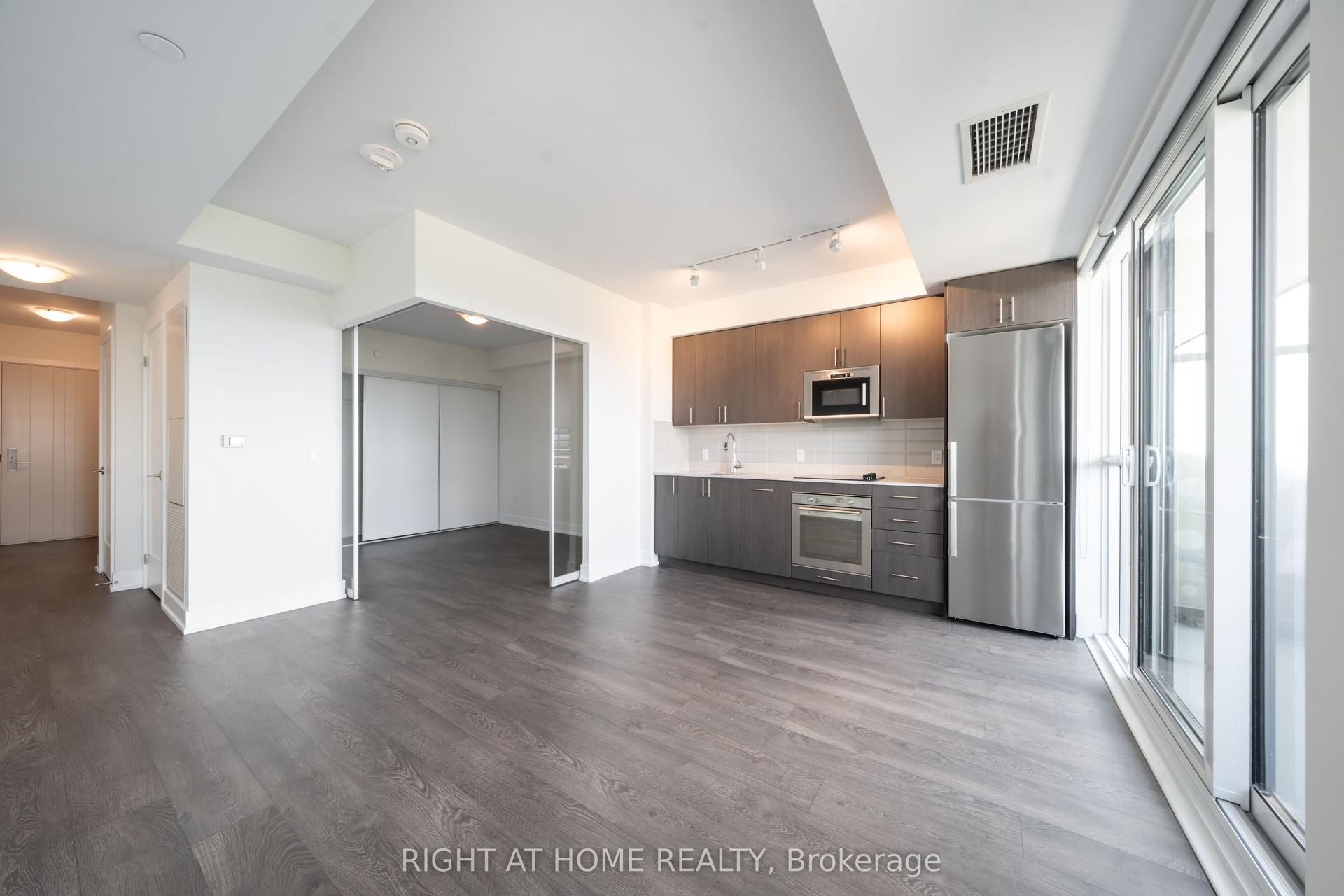 2550 Simcoe Street N 1802 #1802, Oshawa — Condo for lease, photo 1