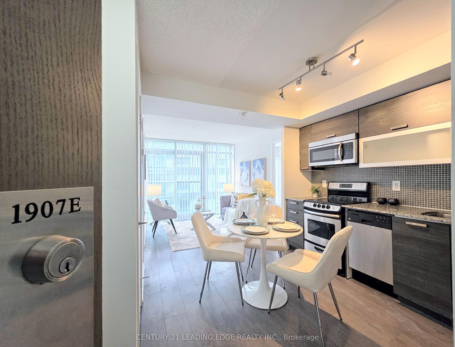 36 Lisgar Street 1907E #1907E — photo 1