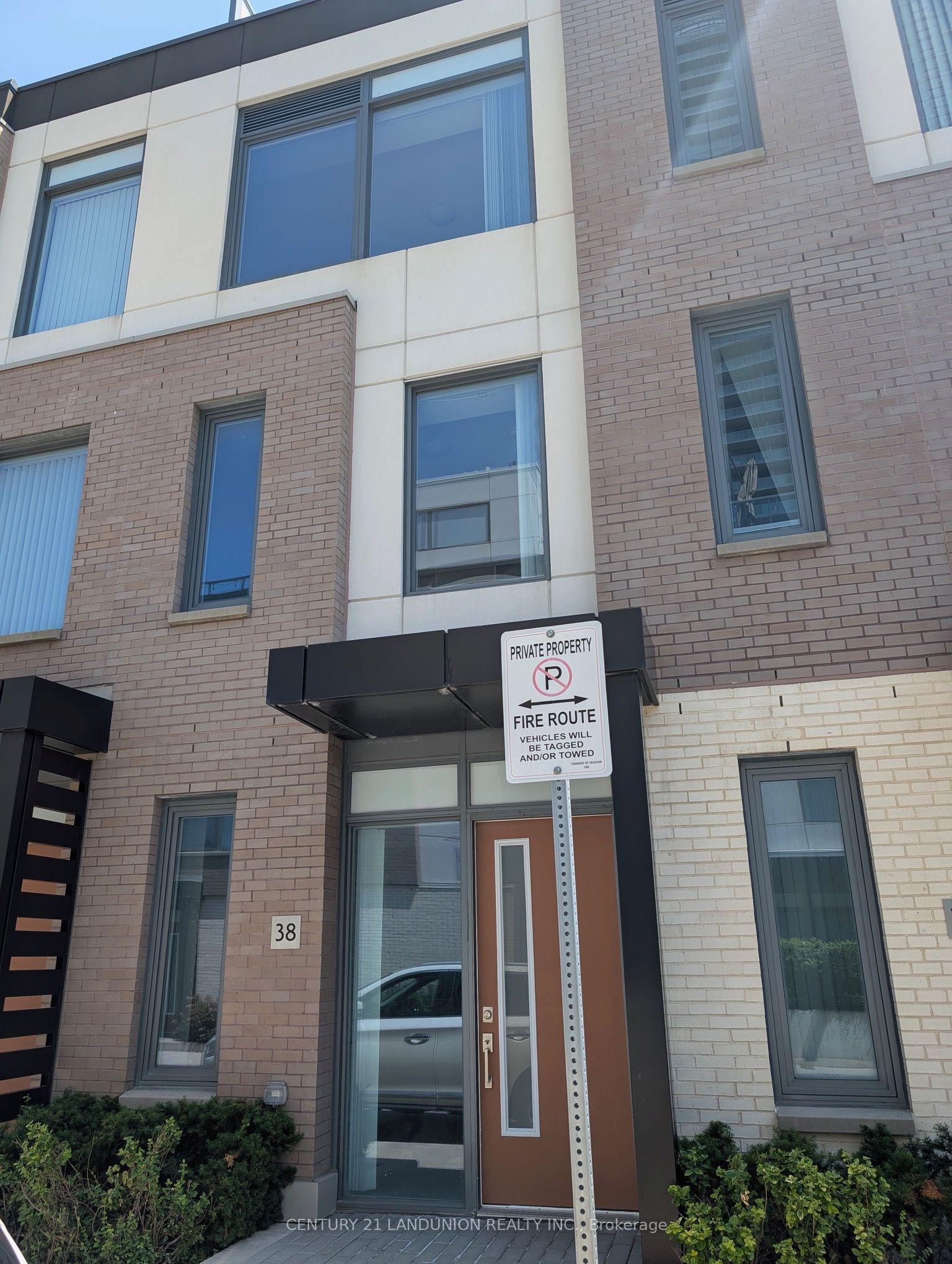 1050 Portage Parkway N/A 38 #38, Vaughan — Condo Town for lease, photo 1