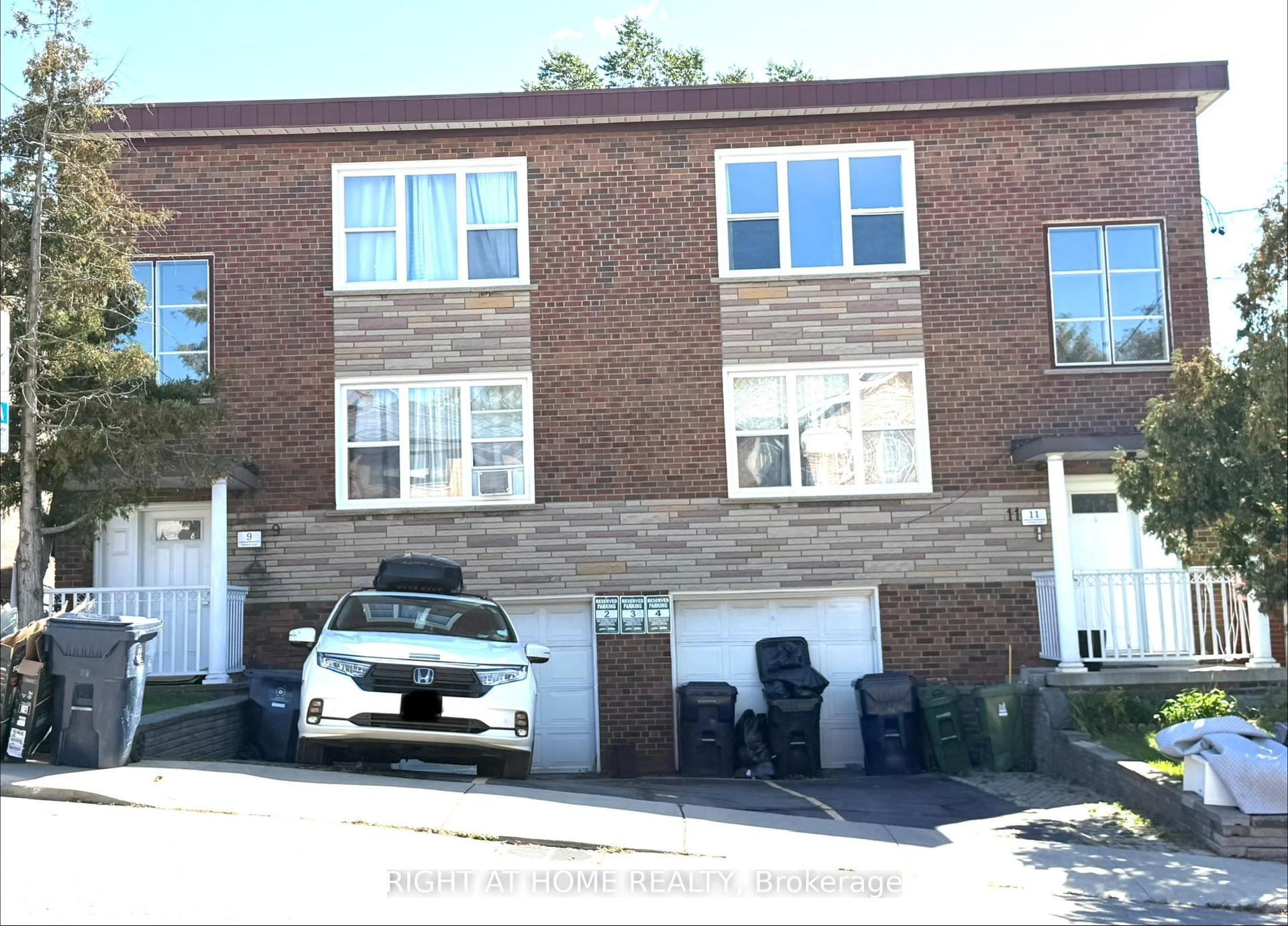 11 Donald Avenue 4 #4, Toronto — Multiplex for lease, photo 1
