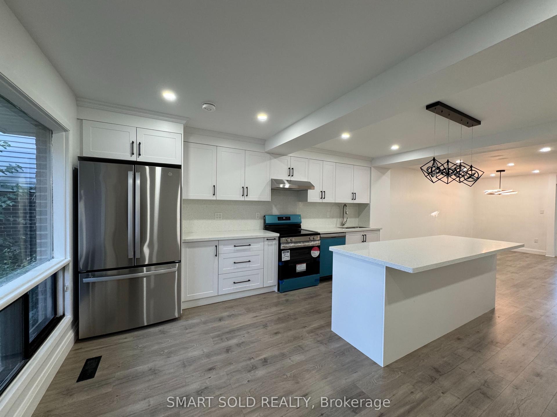4082 Pheasant Run, Mississauga — Semi-Detached for lease, photo 1