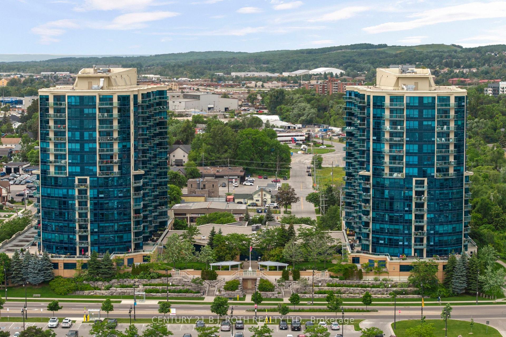 37 Ellen Street 1310 #1310, Barrie — Condo for sale, photo 1