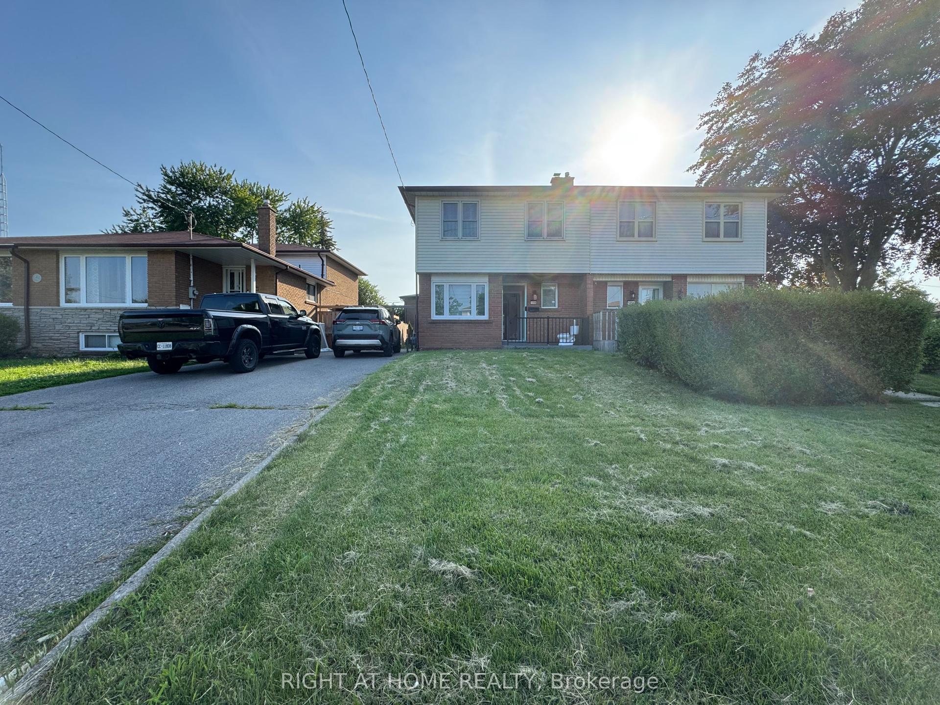 1358 Tremblay Street, Oshawa — Semi-Detached for lease, photo 1