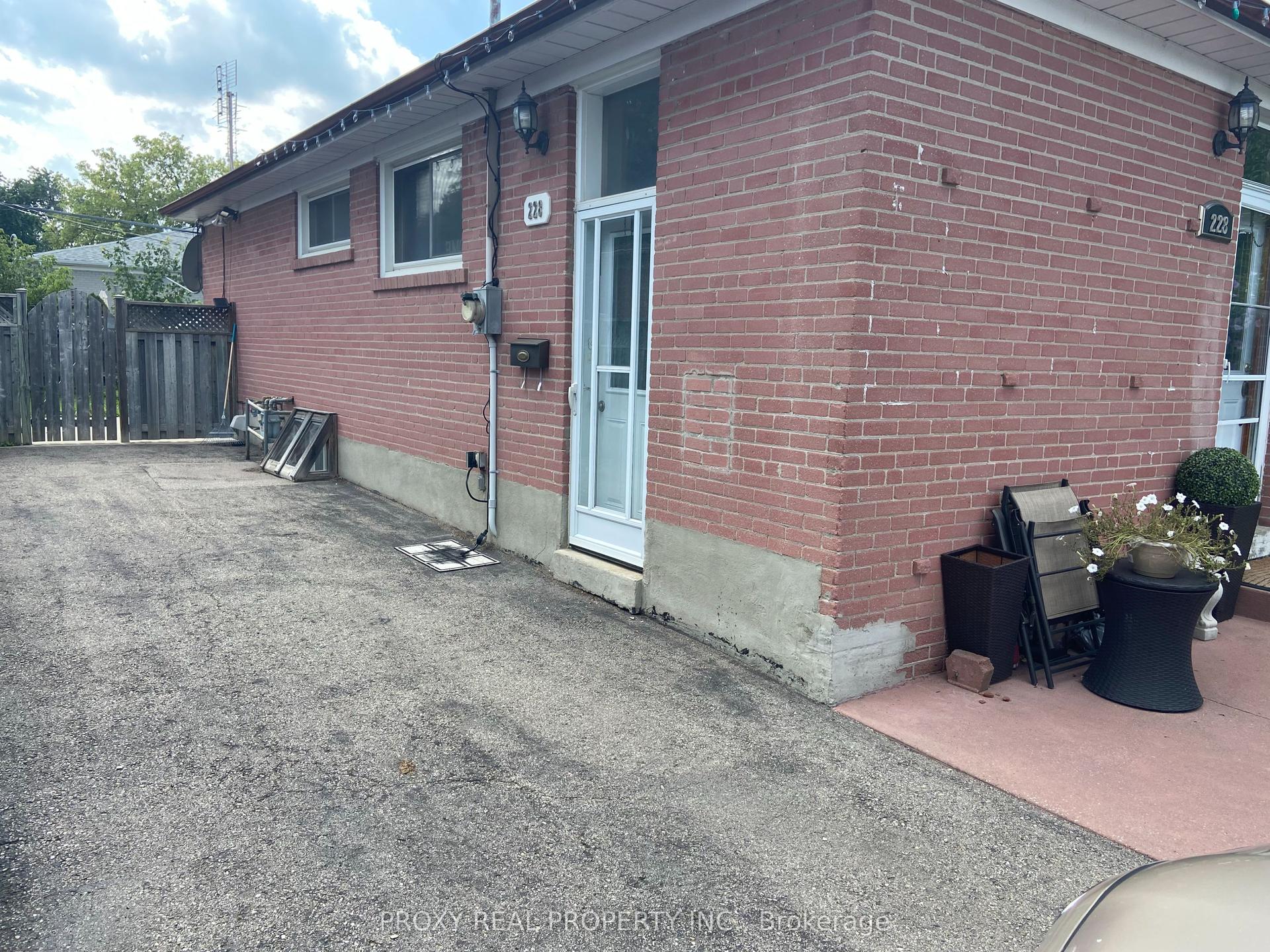 228 Anzac ( Lower Level) Road — photo 1