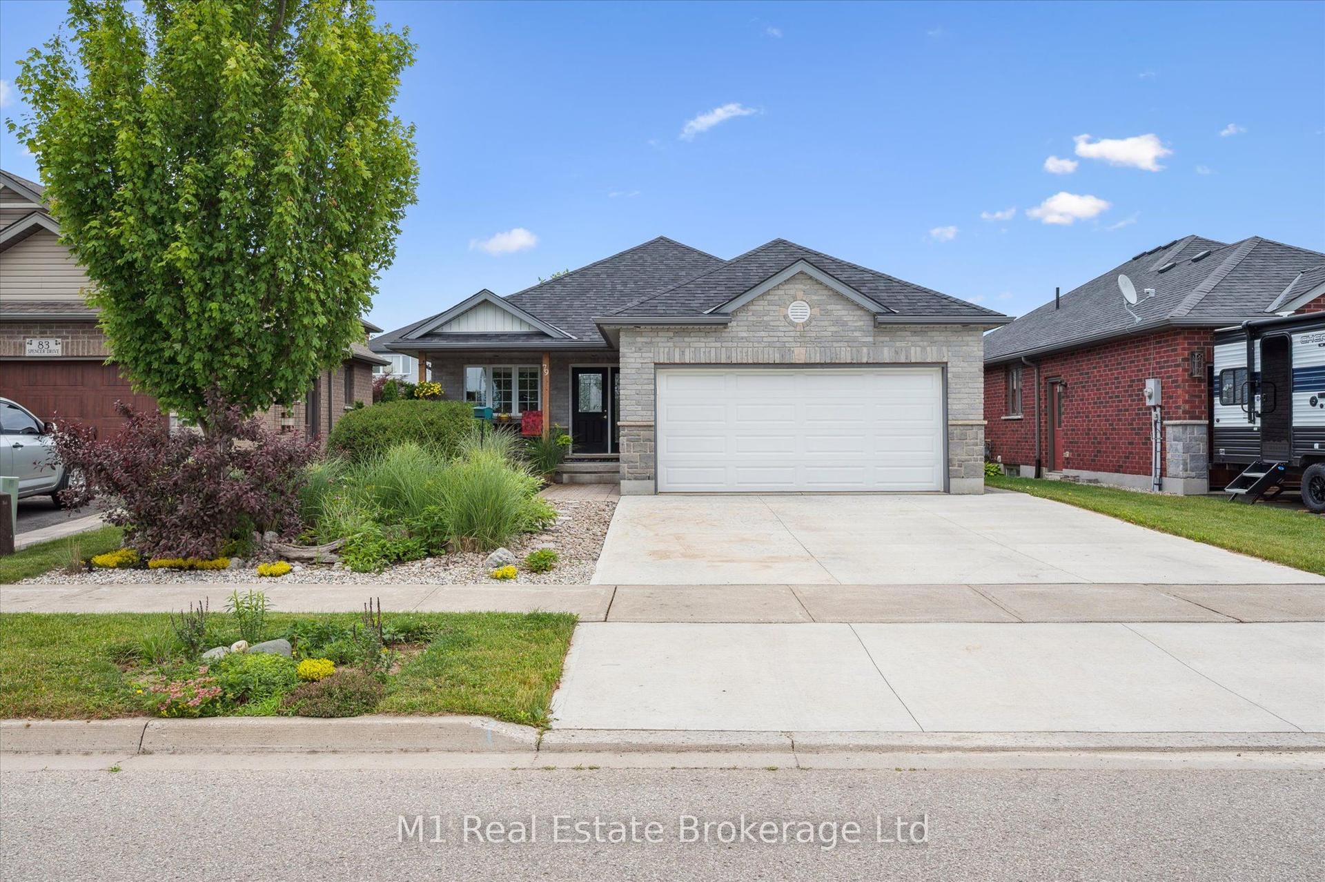 79 Spencer Drive — photo 1