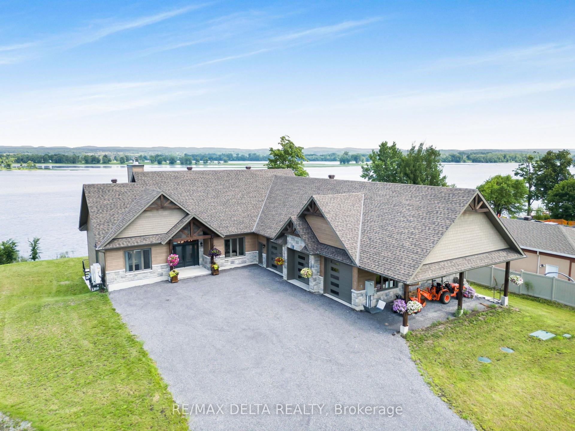3815 Old Highway 17 Road, Clarence-Rockland — Detached for sale, photo 1