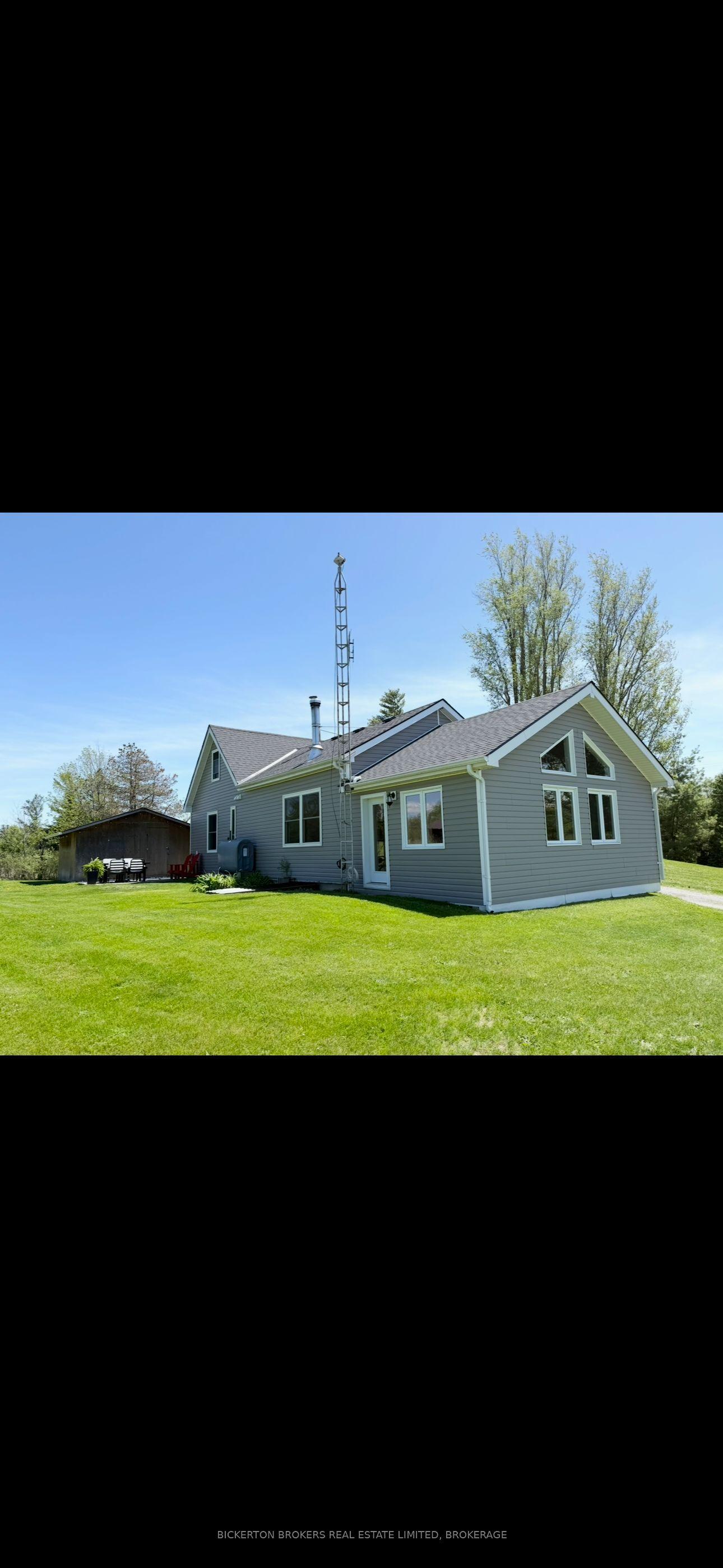 2211 Hitchcock Road W — photo 1
