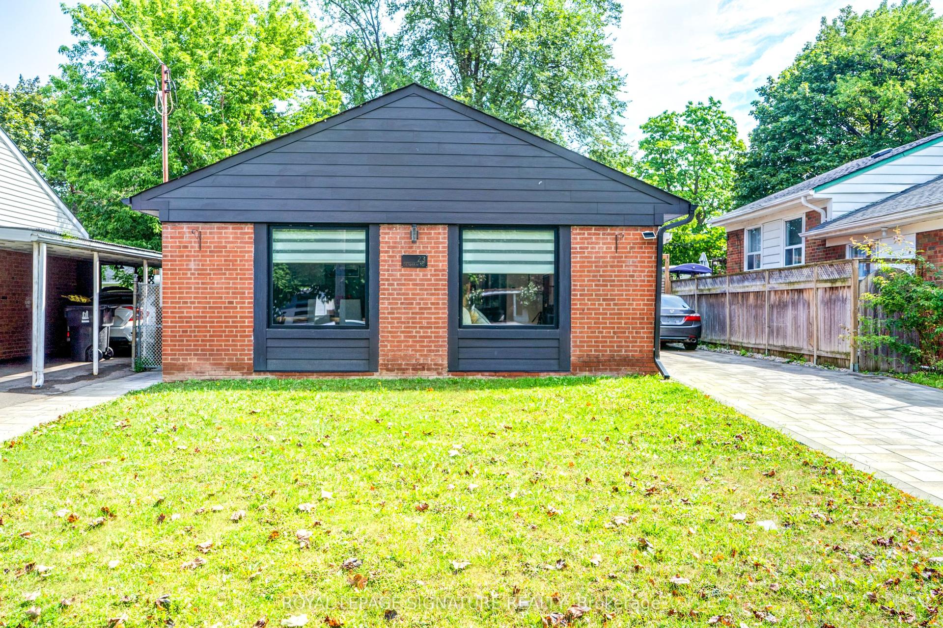 23 Denham Road, Toronto — Detached for sale, photo 1