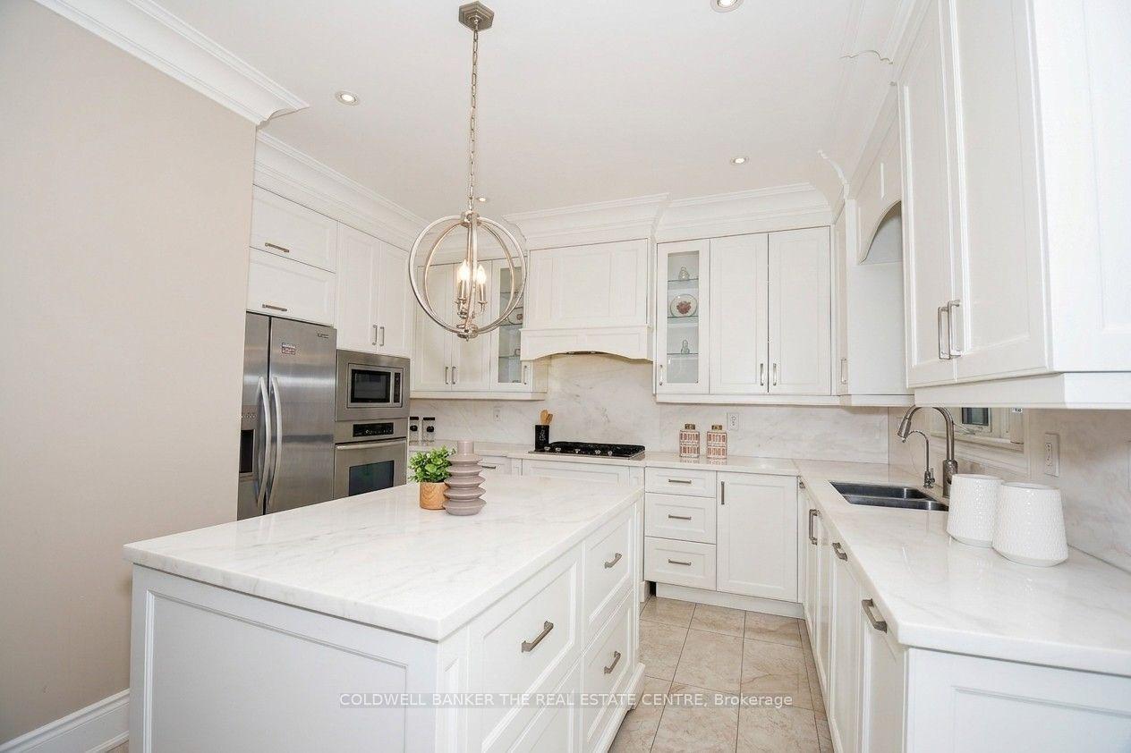 304 Tower Hill Road, Richmond Hill — Detached for sale, photo 1