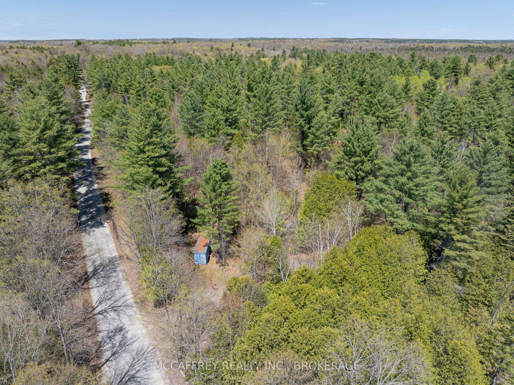 1088 KASHWAKAMAK LAKE Road — photo 1