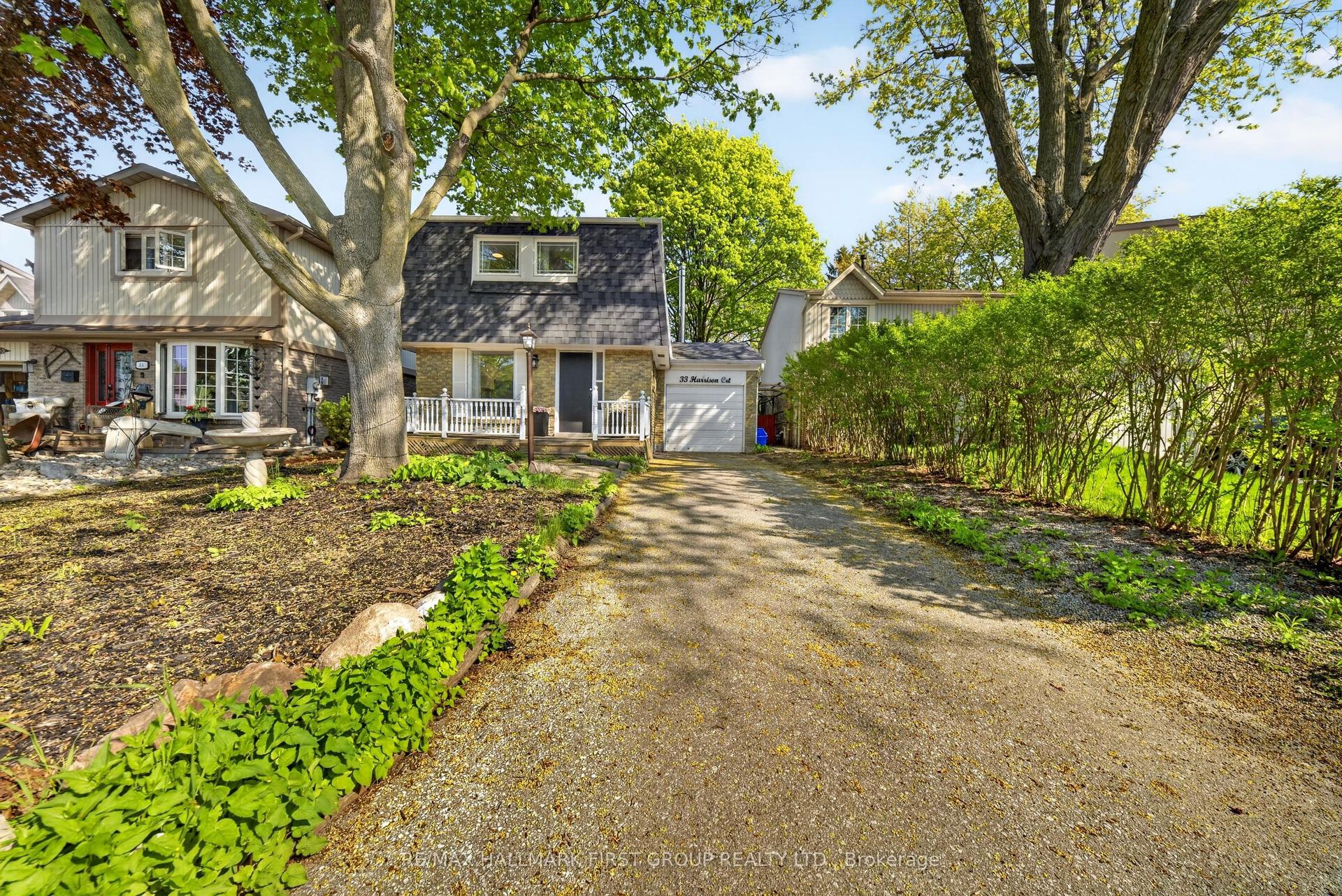 33 Harrison Court — photo 1