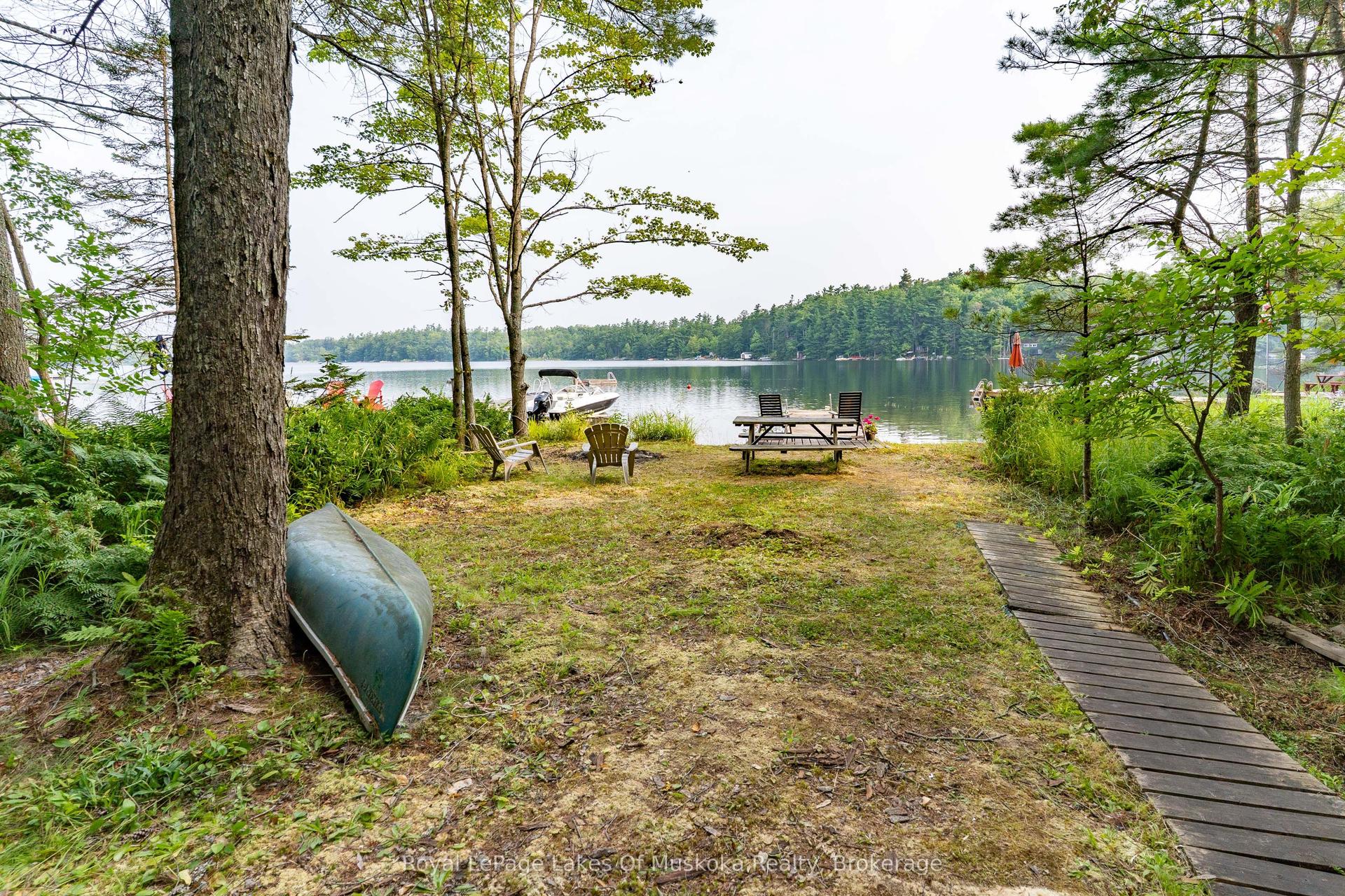 1072 Long Lake Road — photo 1