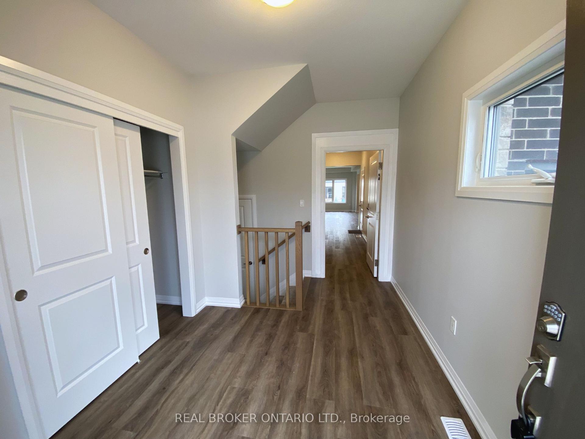 70 Samuel Avenue — photo 1