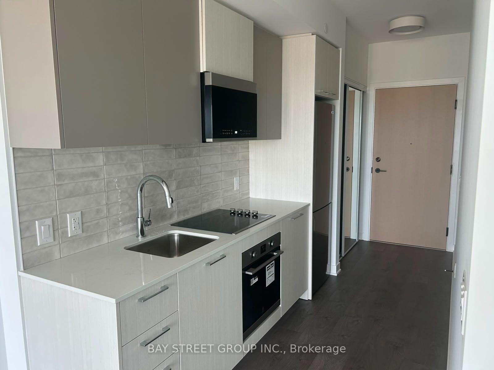 10 Oak Street 2401 #2401, Toronto — Condo for lease, photo 1