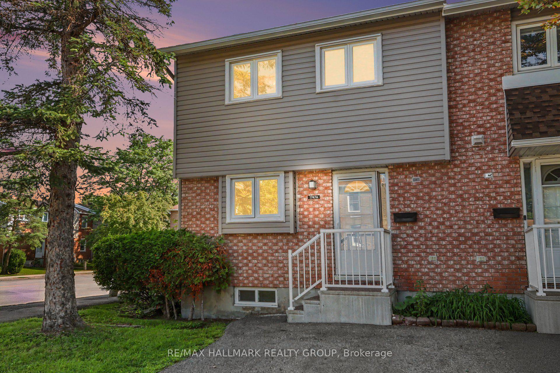 1747A Lamoureux Drive, Orleans - Cumberland and Area — Condo Town for sale, photo 1