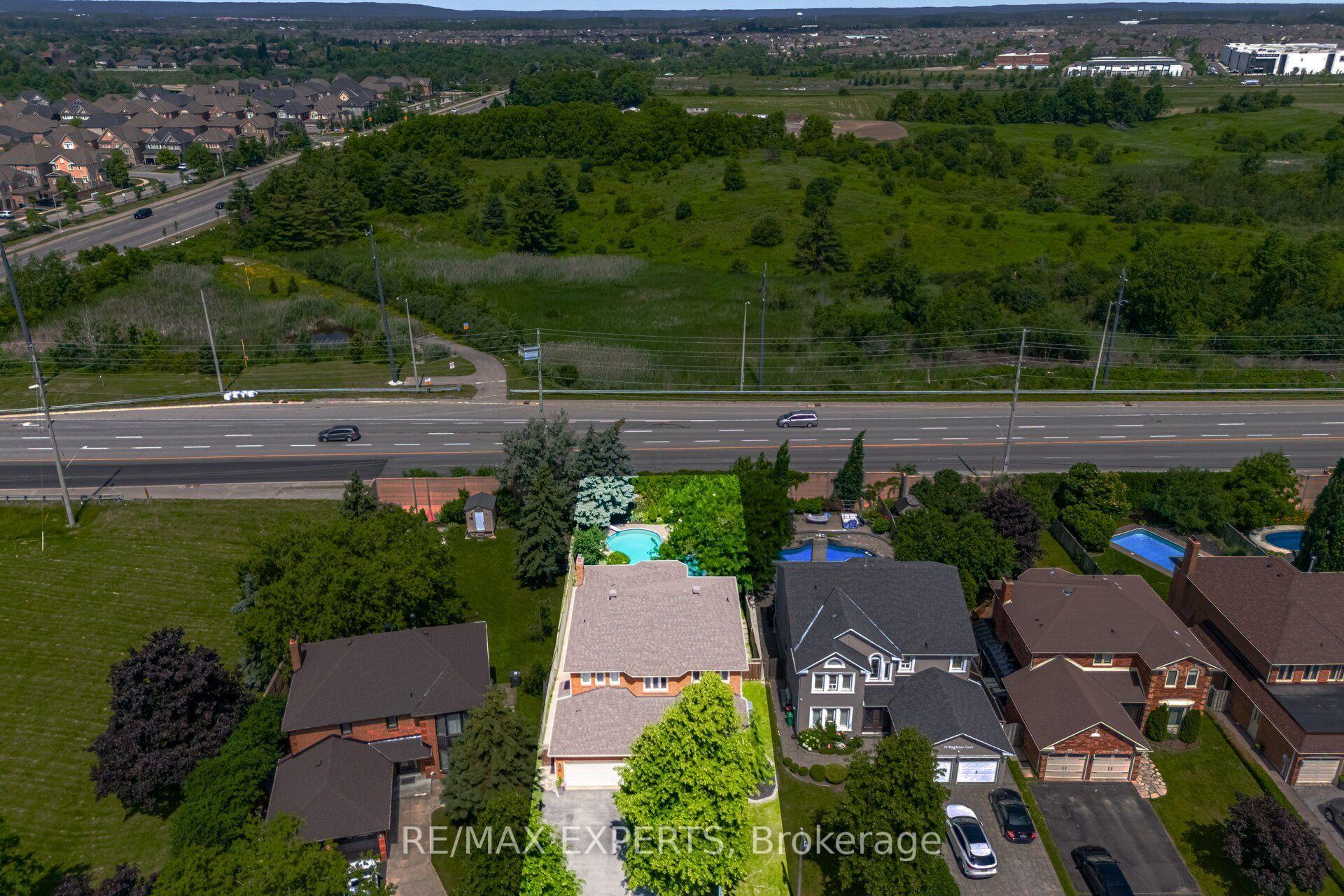 12 Kingfisher Court, Brampton — Detached for sale, photo 1