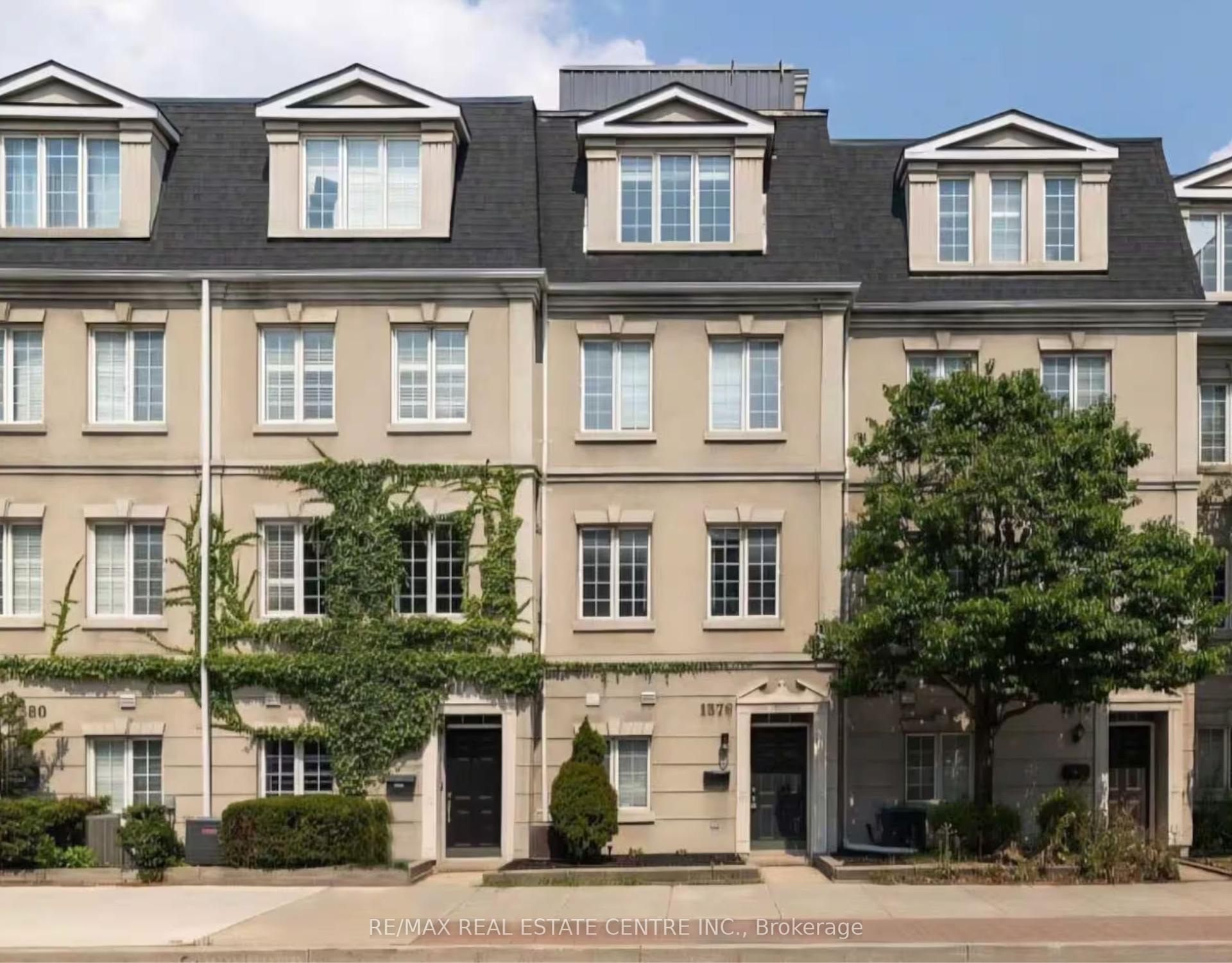1376 Eglinton Avenue W, Toronto — Townhouse for lease, photo 1