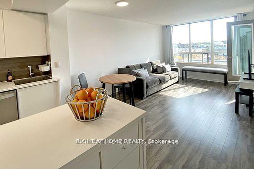 205 The Don Way W 530 #530 — photo 1