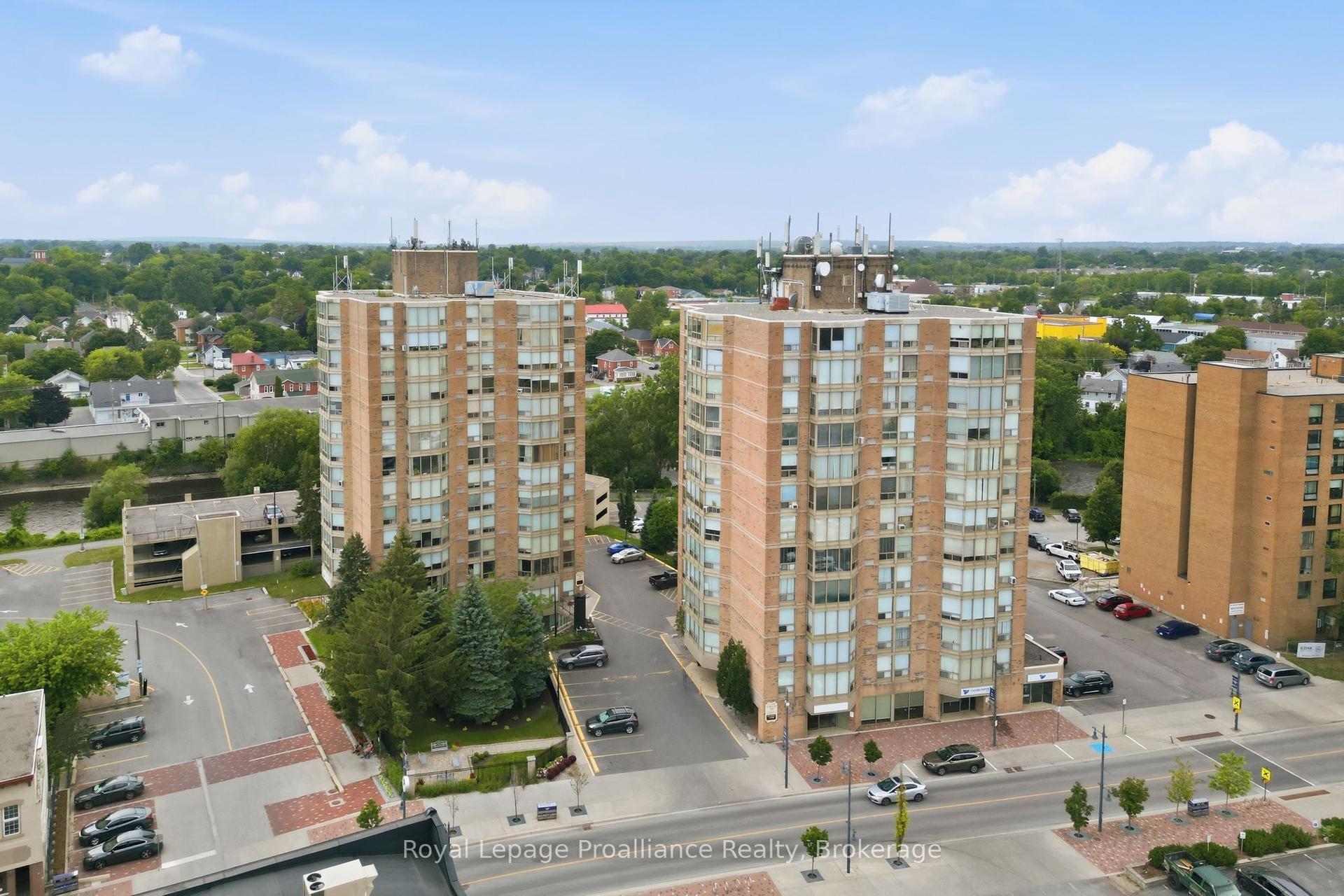 344 Front Street 302 #302, Belleville — Condo for sale, photo 1