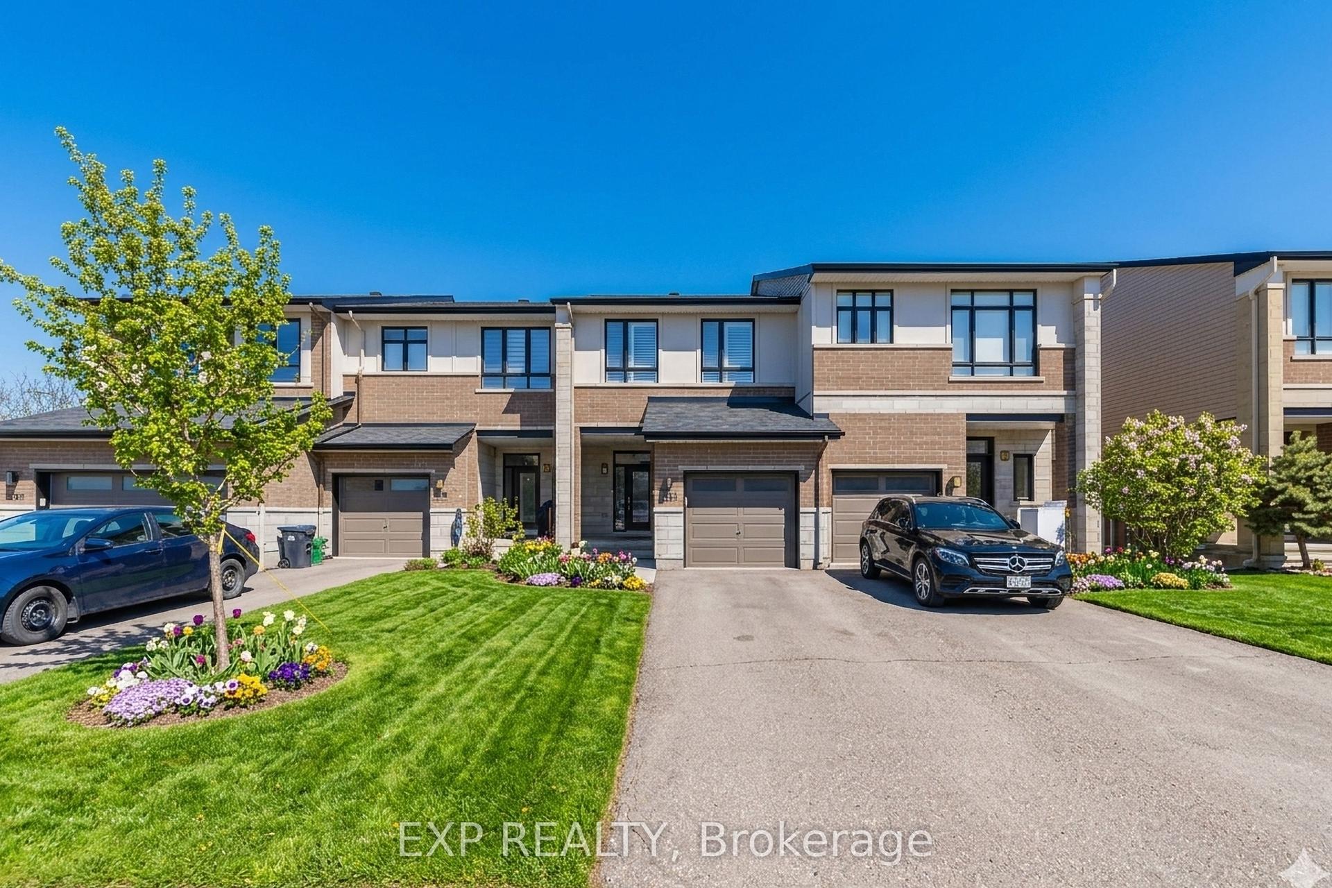 605 Tennant Way — photo 1