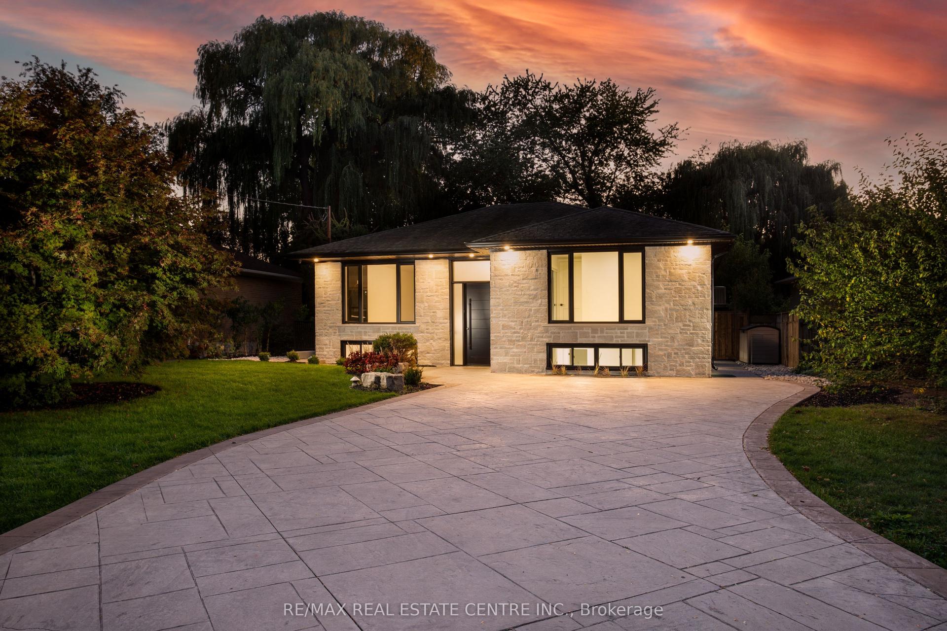 446 Willis Drive, Oakville — Detached for sale, photo 1