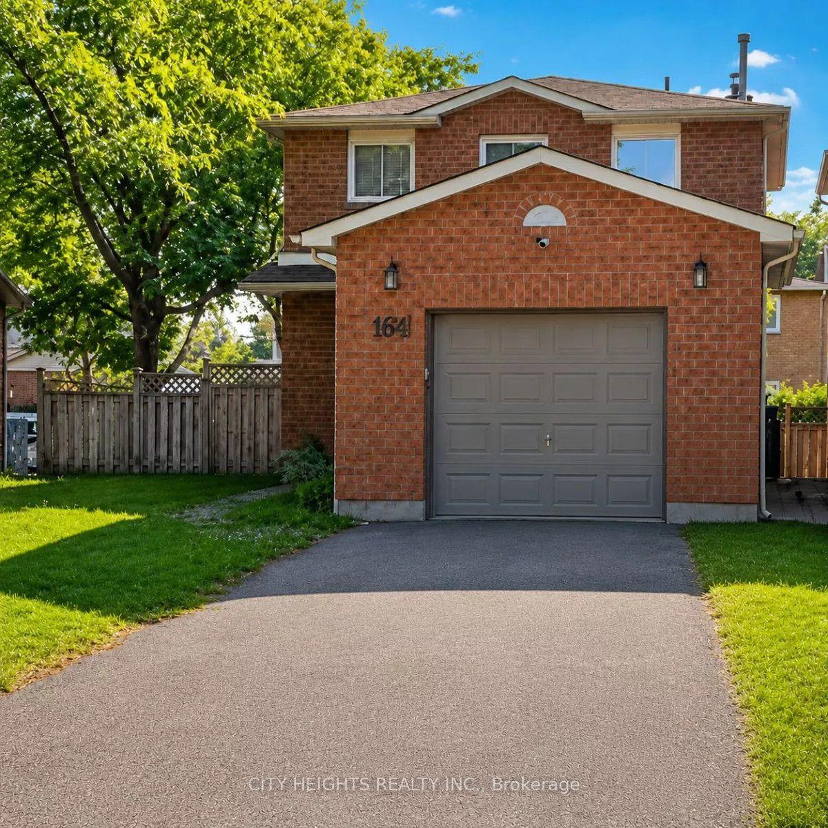 164 Daniels Crescent upper level #upper level, Ajax — Detached for lease, photo 1