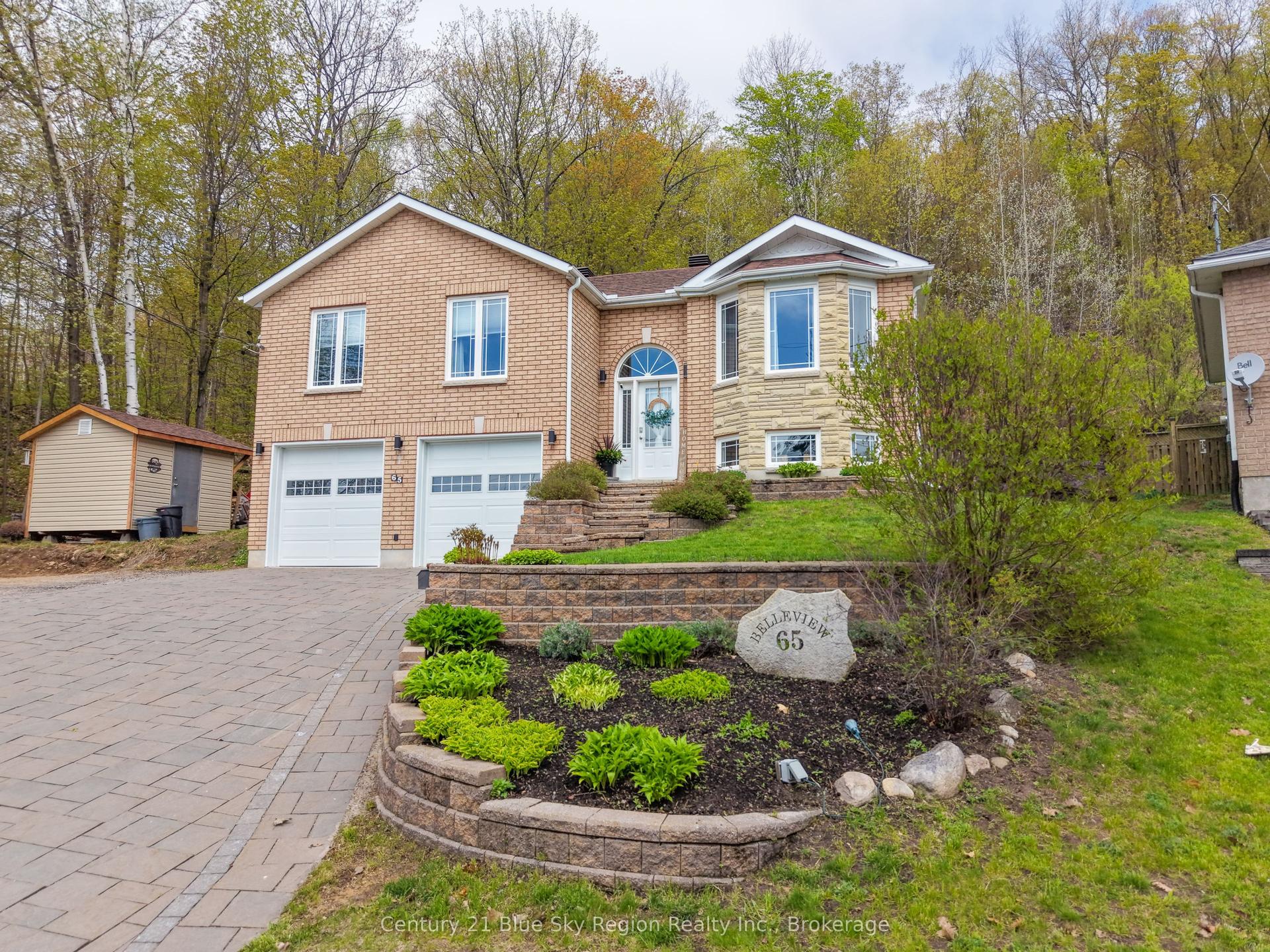 65 BELLEVIEW Crescent — photo 1
