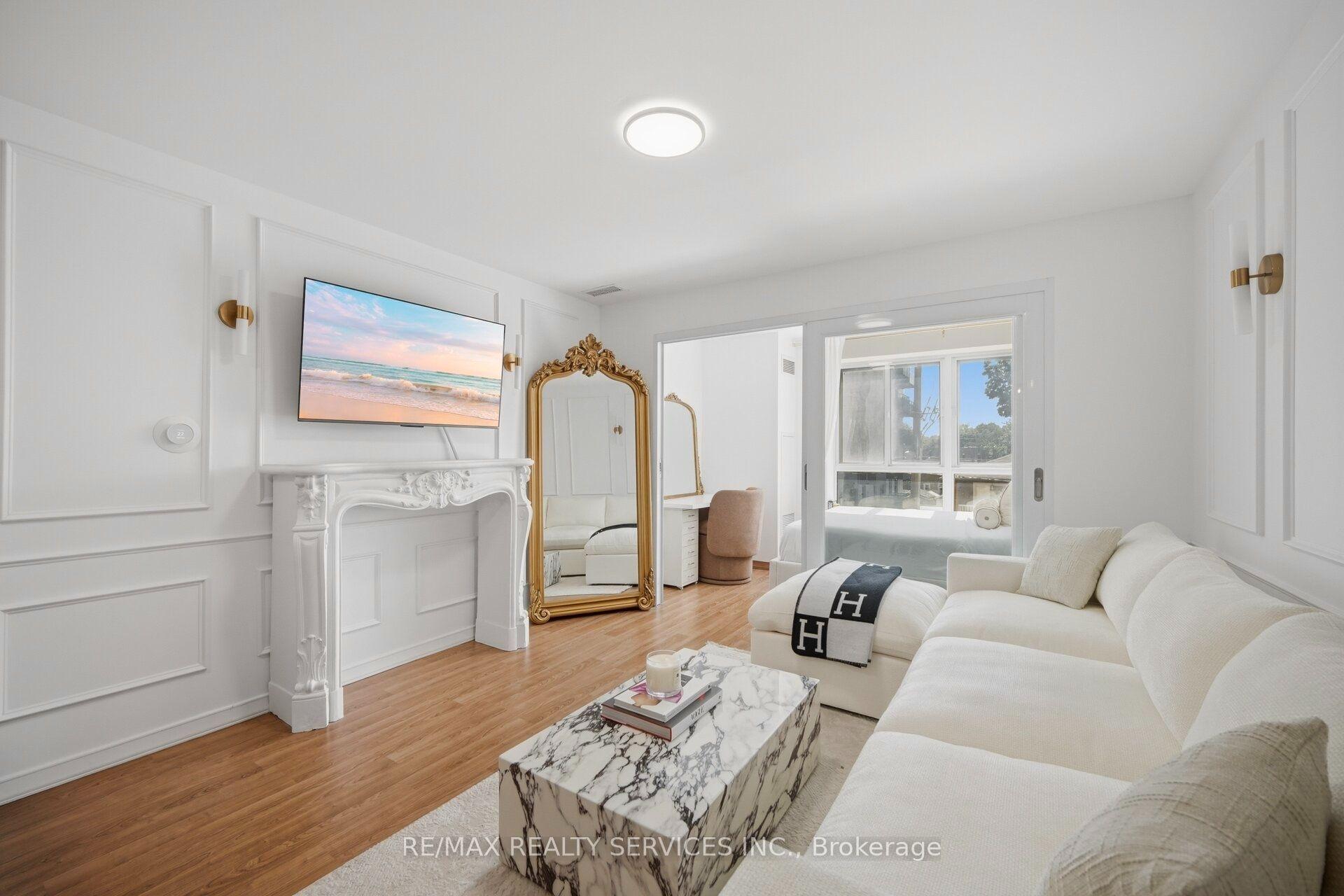15 Maplewood Avenue 310 #310, Toronto — Condo for sale, photo 1