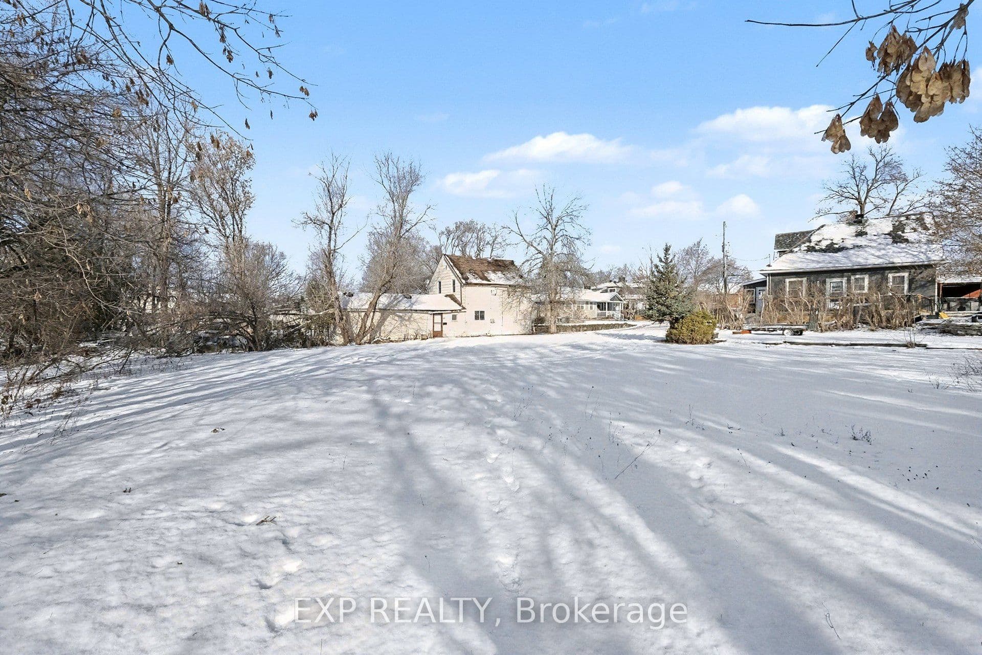 42 Allan Street — photo 1