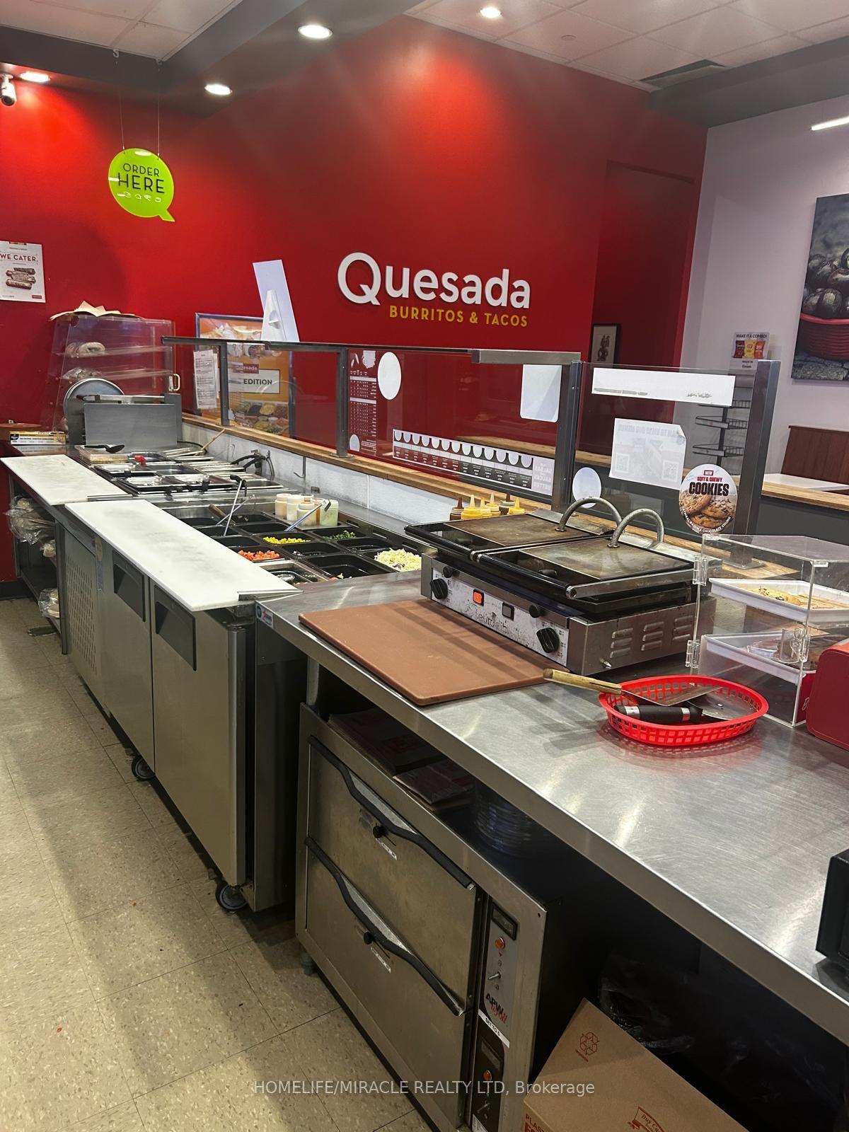 103 Clair Road E H-1001B #H-1001B — photo 1