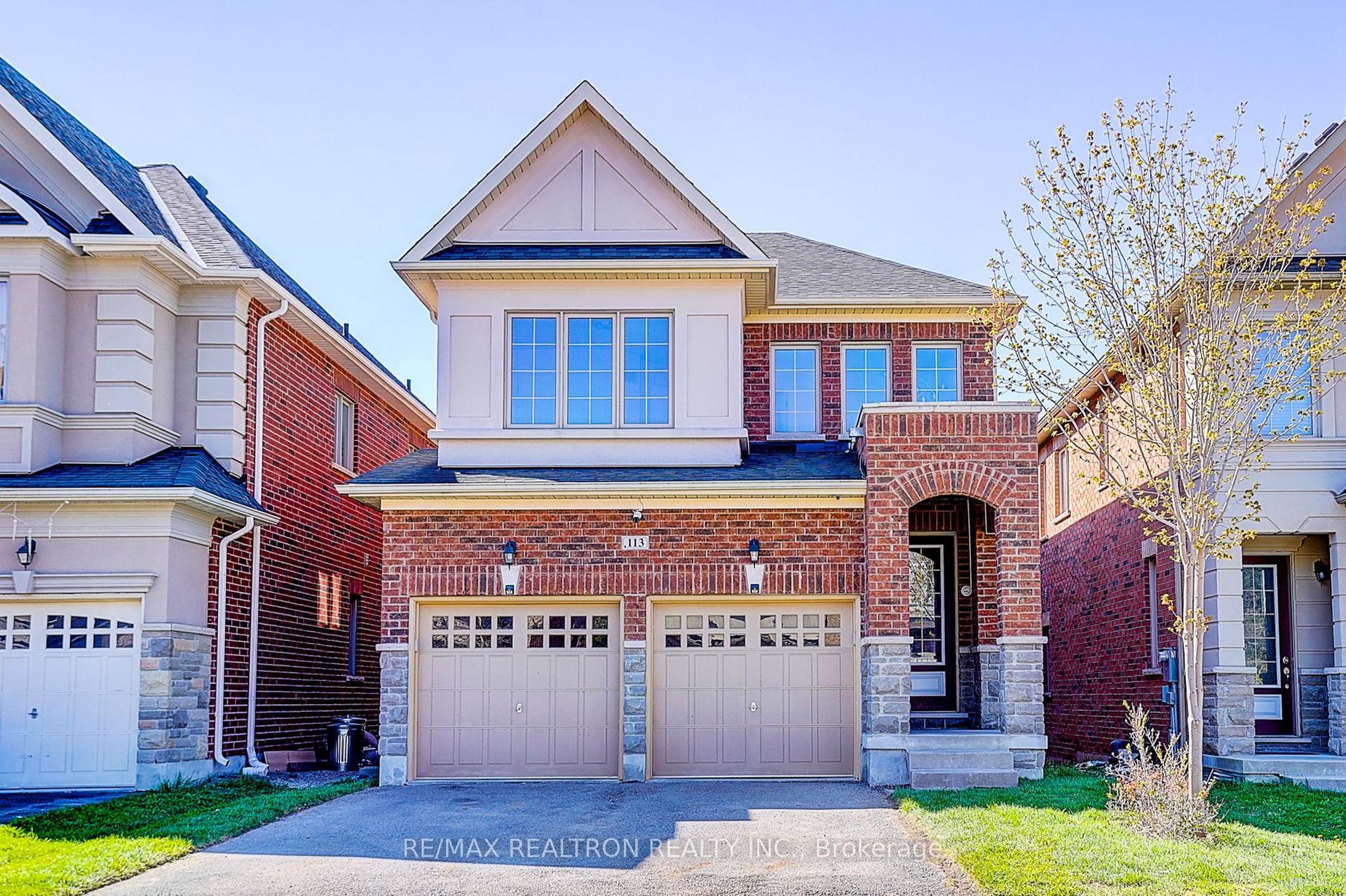 113 Riding Mountain Drive — photo 1