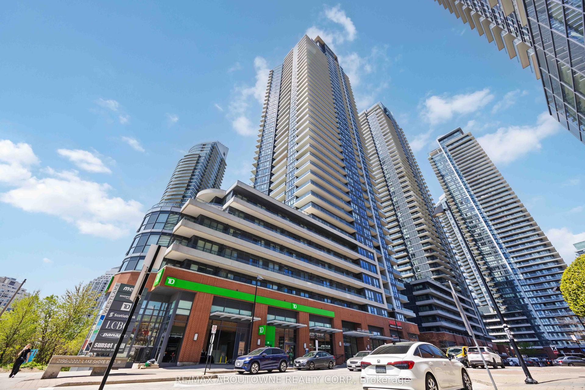 2212 Lake Shore Boulevard W 3807 #3807 — photo 1