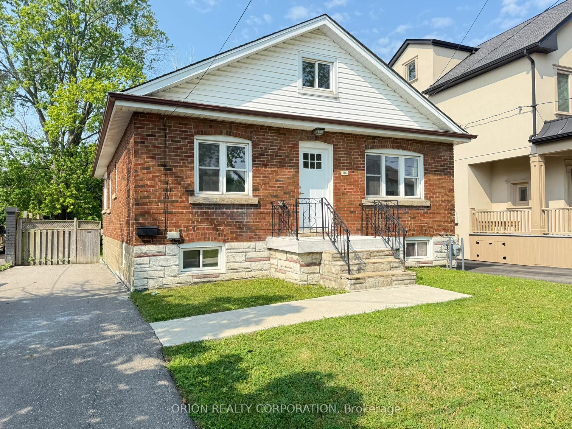 1016 Haig Boulevard, Mississauga — Detached for lease, photo 1