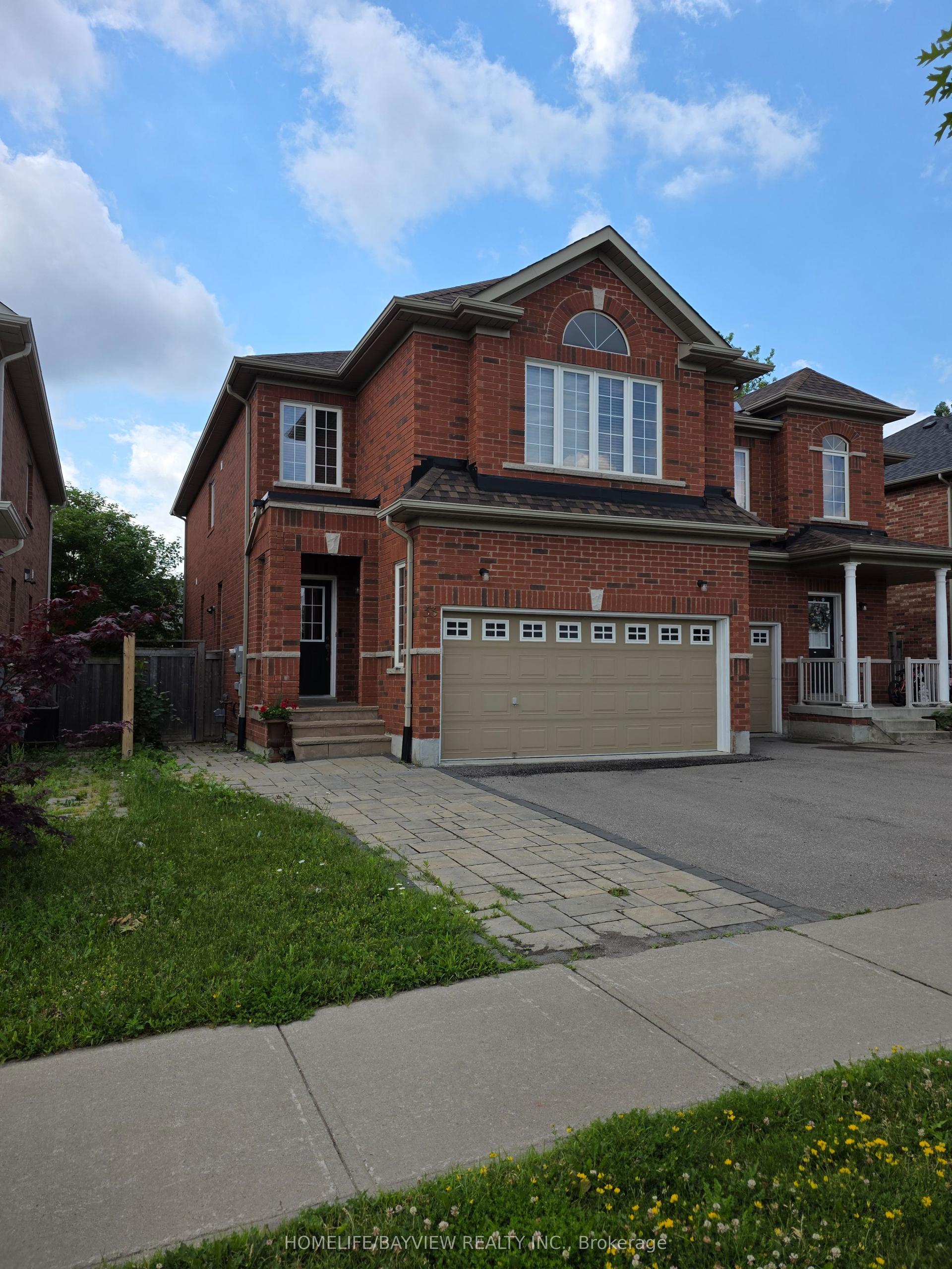 33 Aikenhead Avenue Main & 2nd #Main & 2nd — photo 1