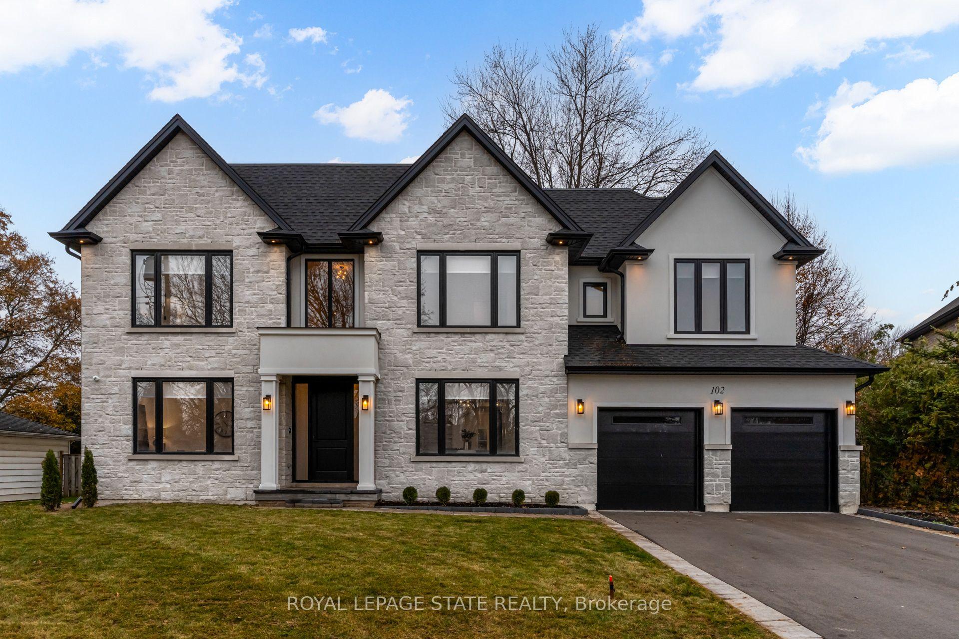 102 Cumming Court — photo 1