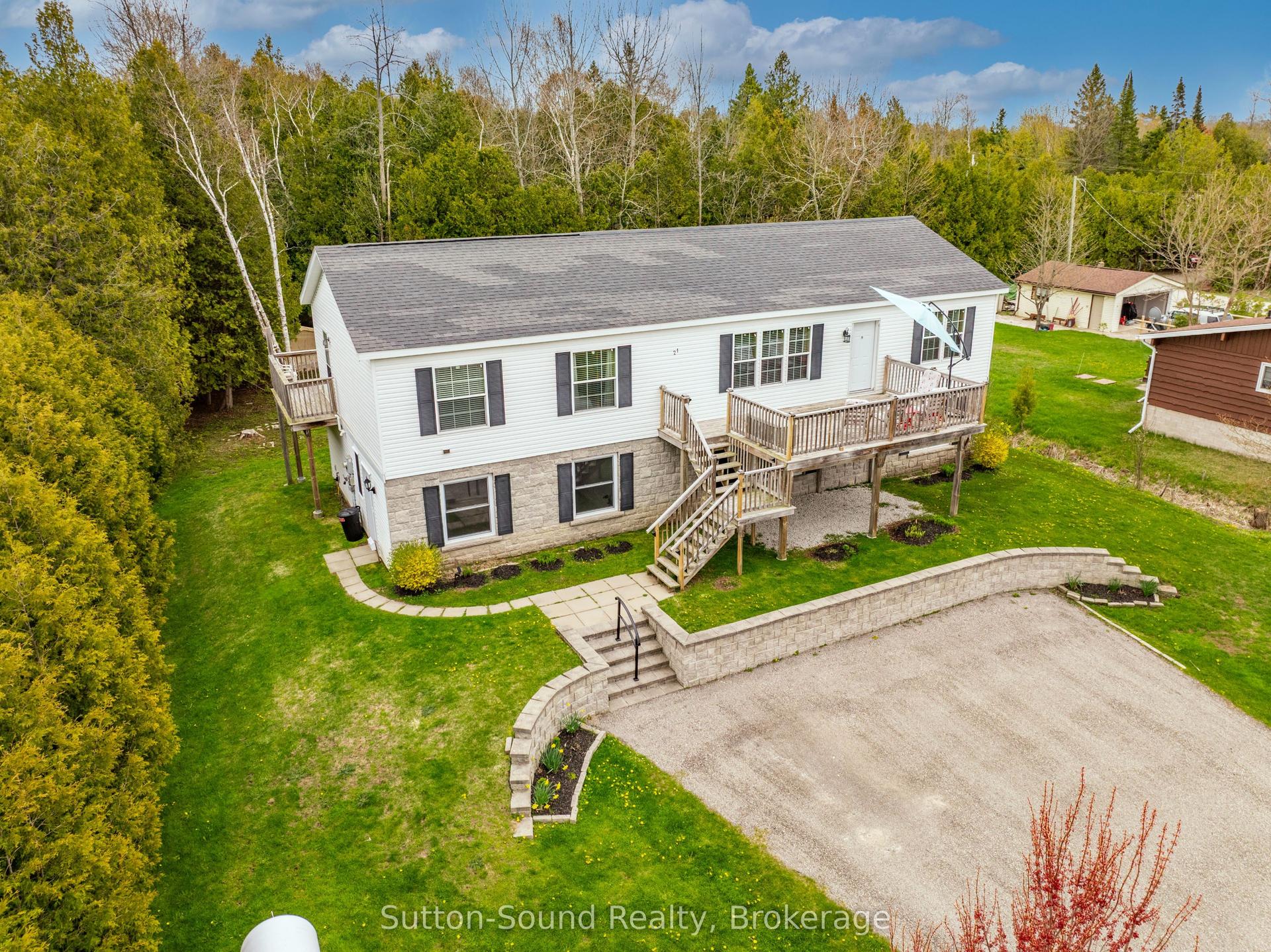 21 Cardinal Avenue, South Bruce Peninsula — Detached for sale, photo 1