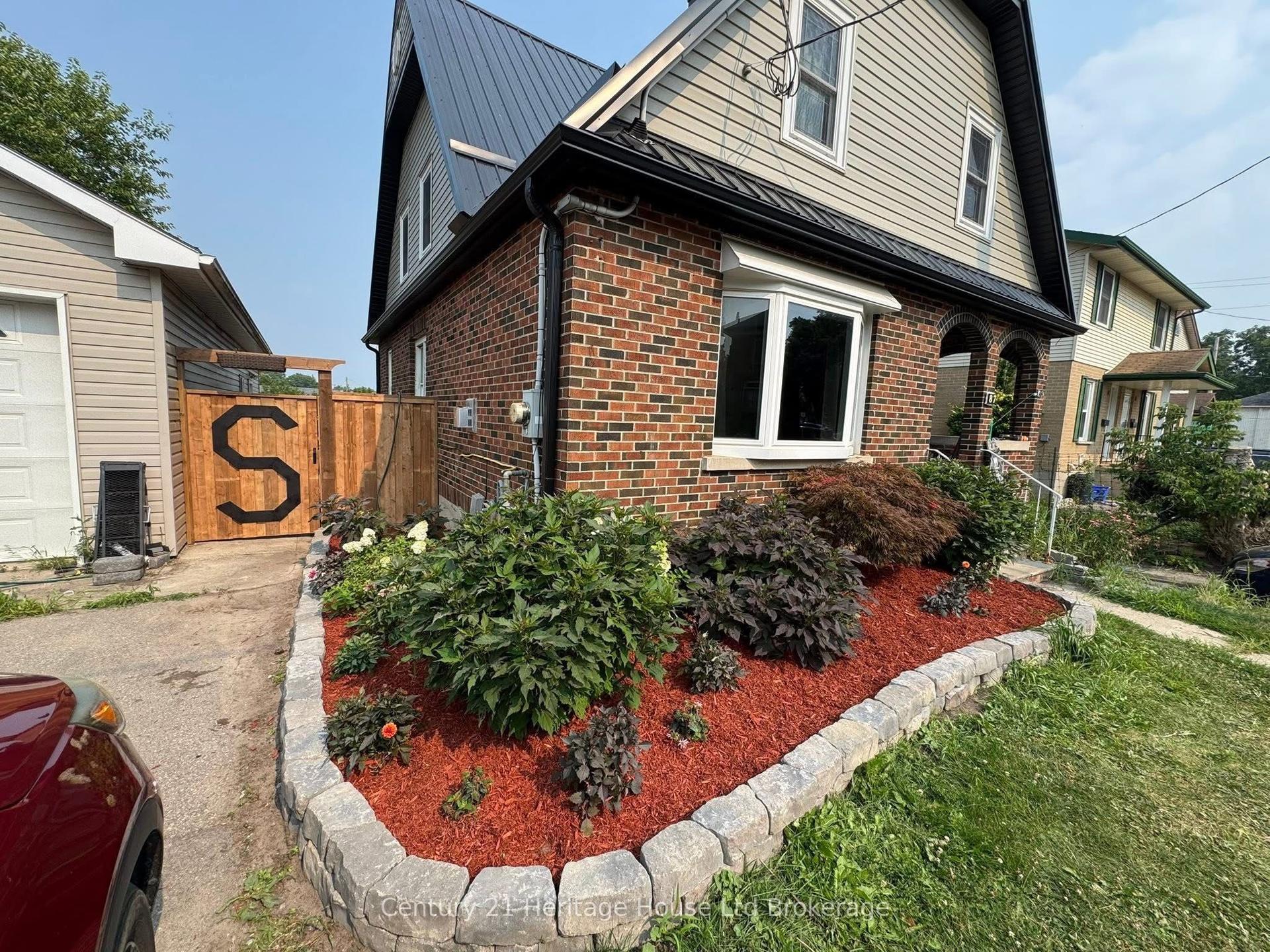 87 Bay Street — photo 1