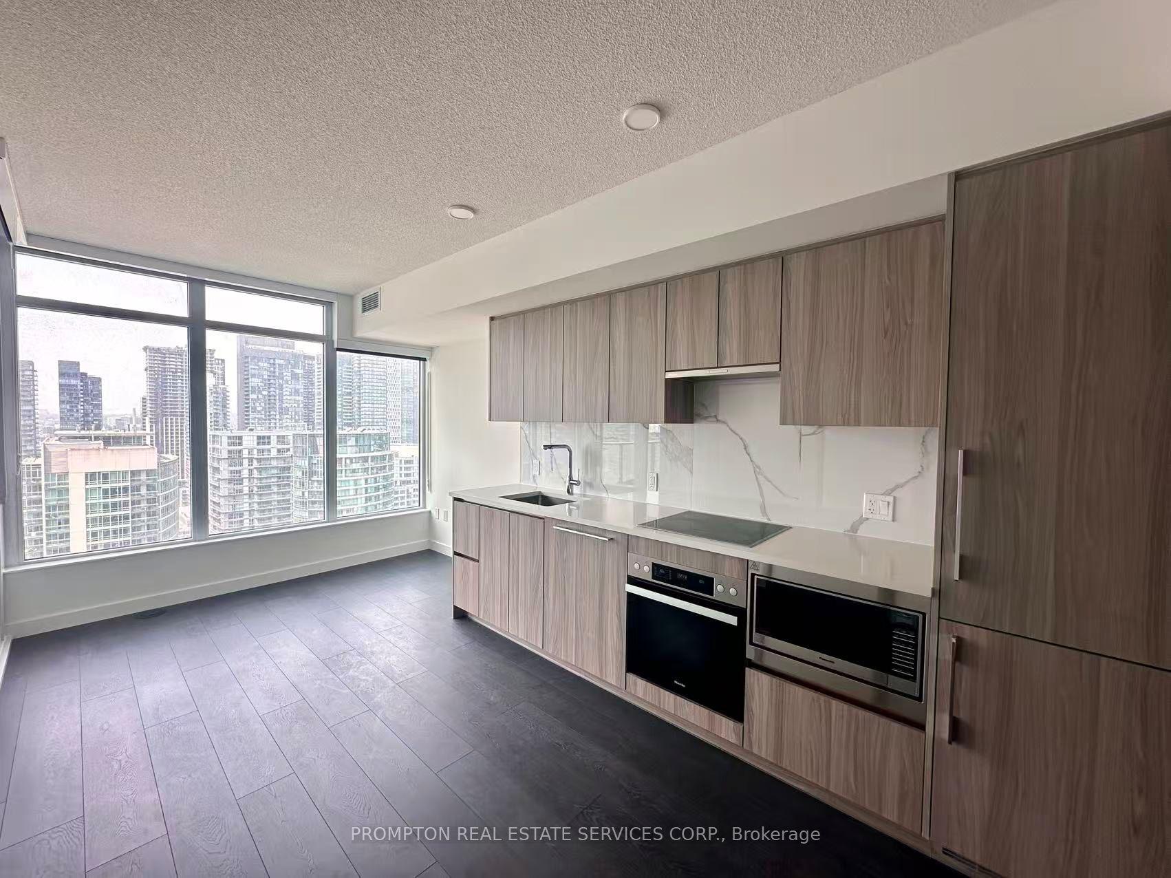 1 Concord Cityplace Way 3201 #3201 — photo 1