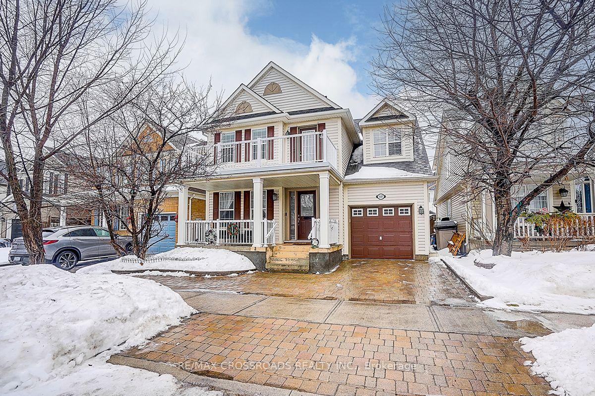597 Caverhill Crescent — photo 1