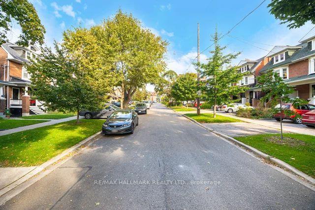 40 Brookmount Road Basement #Basement, Toronto — Semi-Detached for lease, photo 1