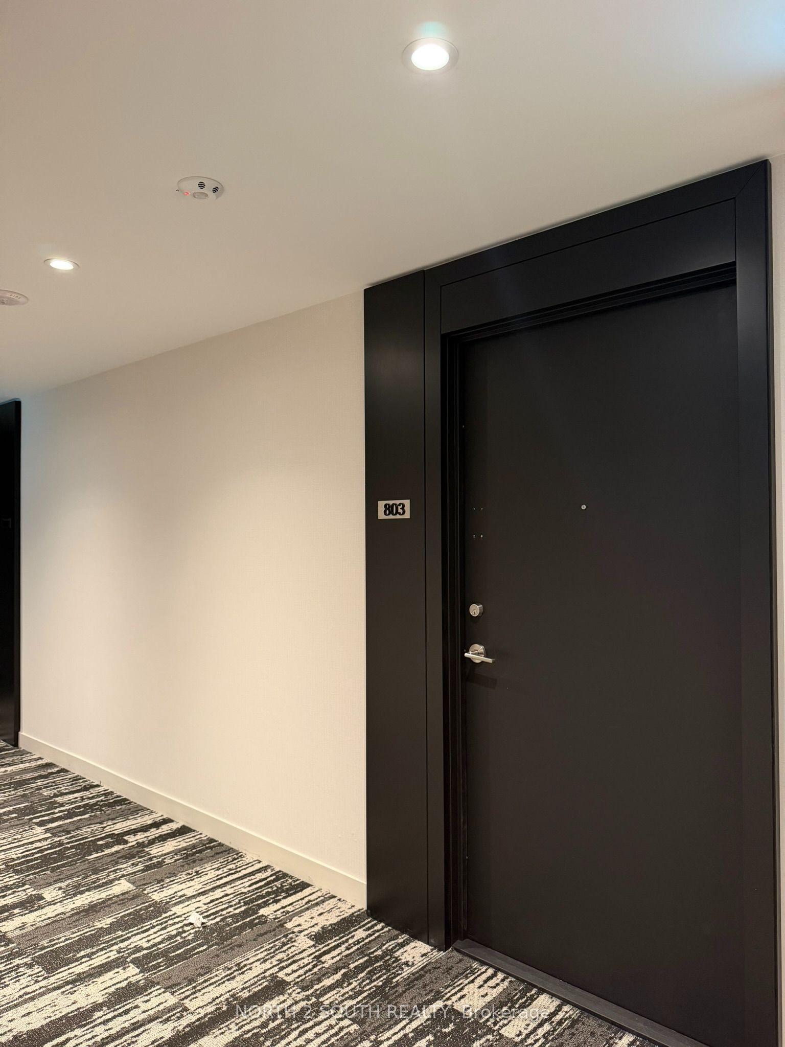 252 Church Street 803 #803, Toronto — Condo for lease, photo 1