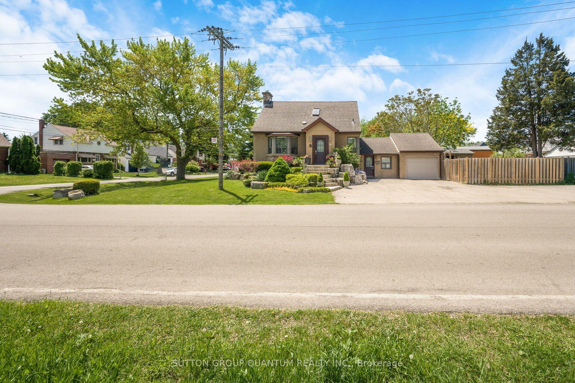 1 Galbraith Drive — photo 1