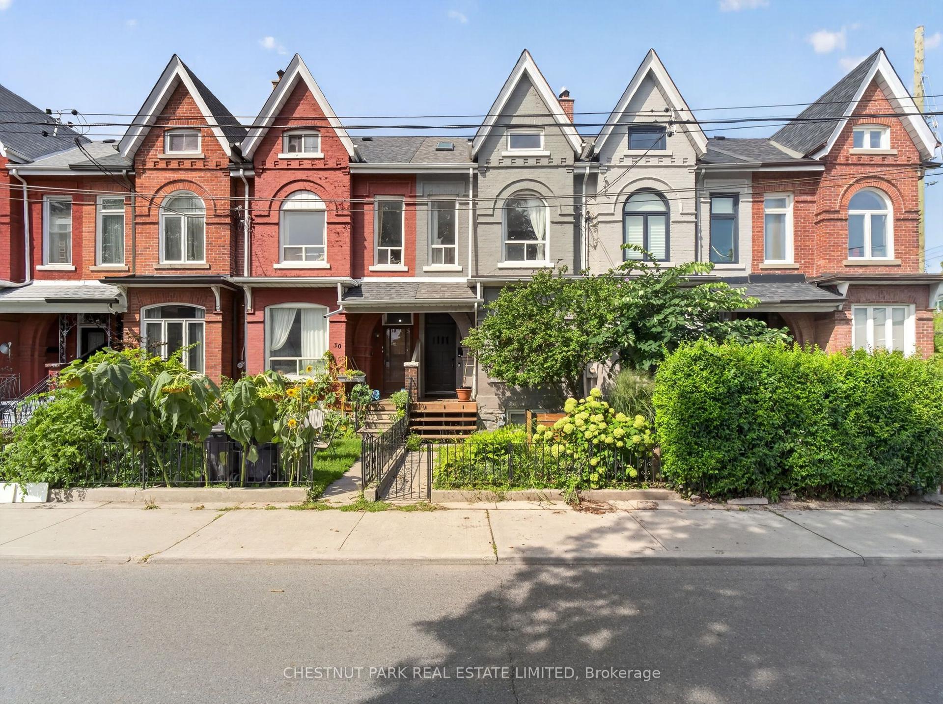 28 Robinson Street, Toronto — Townhouse for sale, photo 1